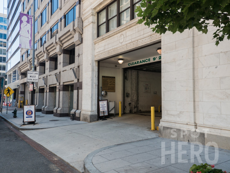Photo of 1450 H St. NW - Valet Garage