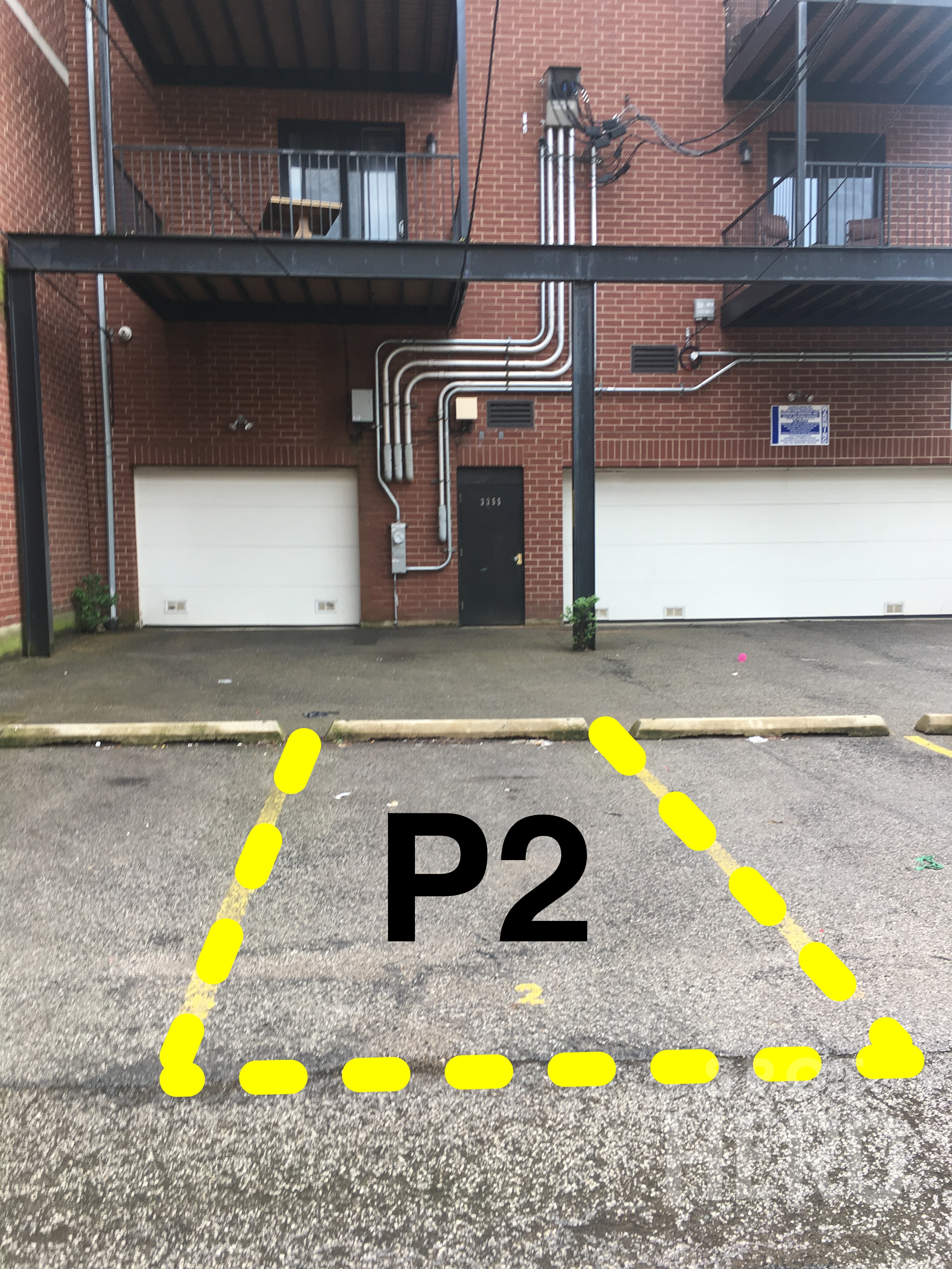 Photo of 3355 N Clark St. - Spot #P2