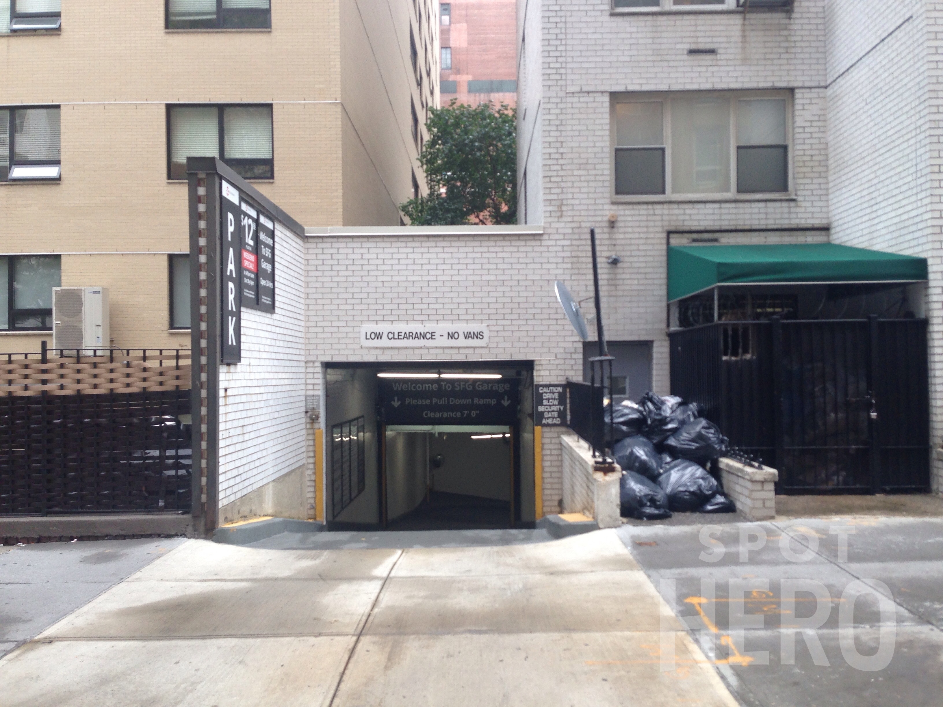 Photo of 204 E 80th St. - Valet (SFG Garage)