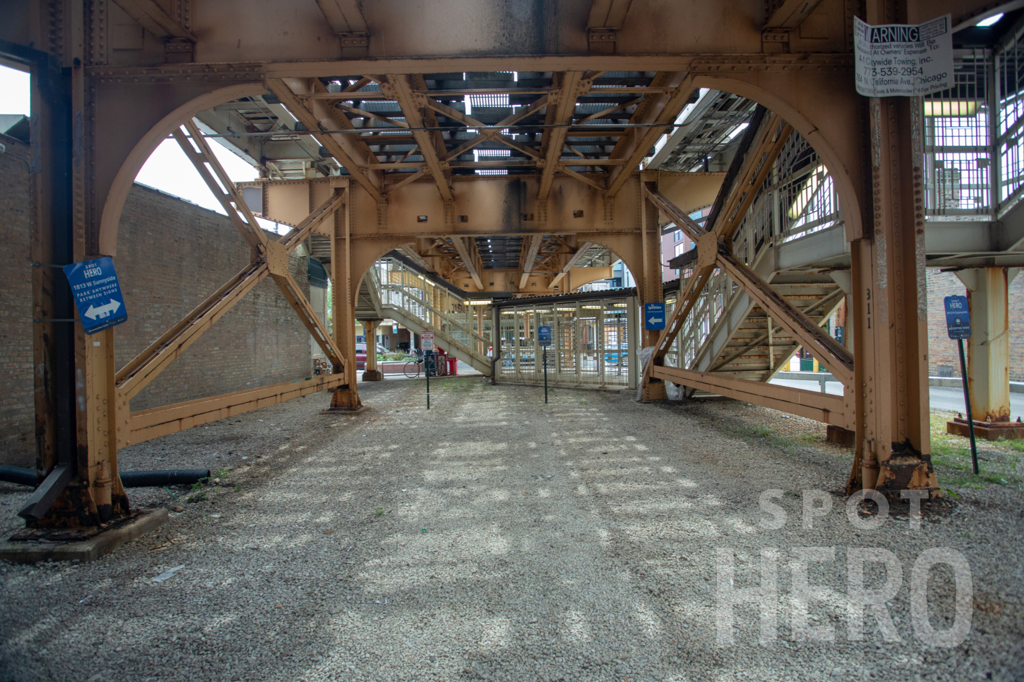 Photo of 1813 W Sunnyside Ave. - Under EL Zone 54219