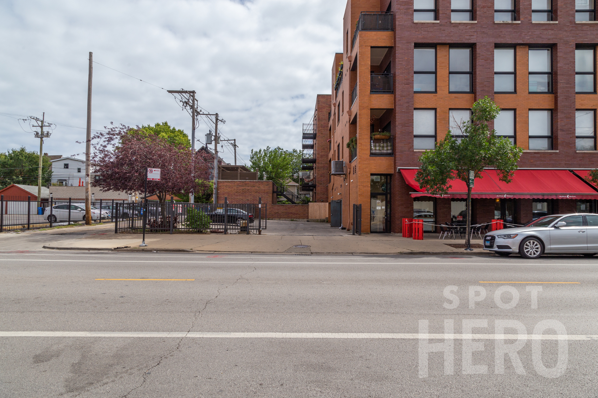 Photo of 3601 N Southport Ave. - Spot #1