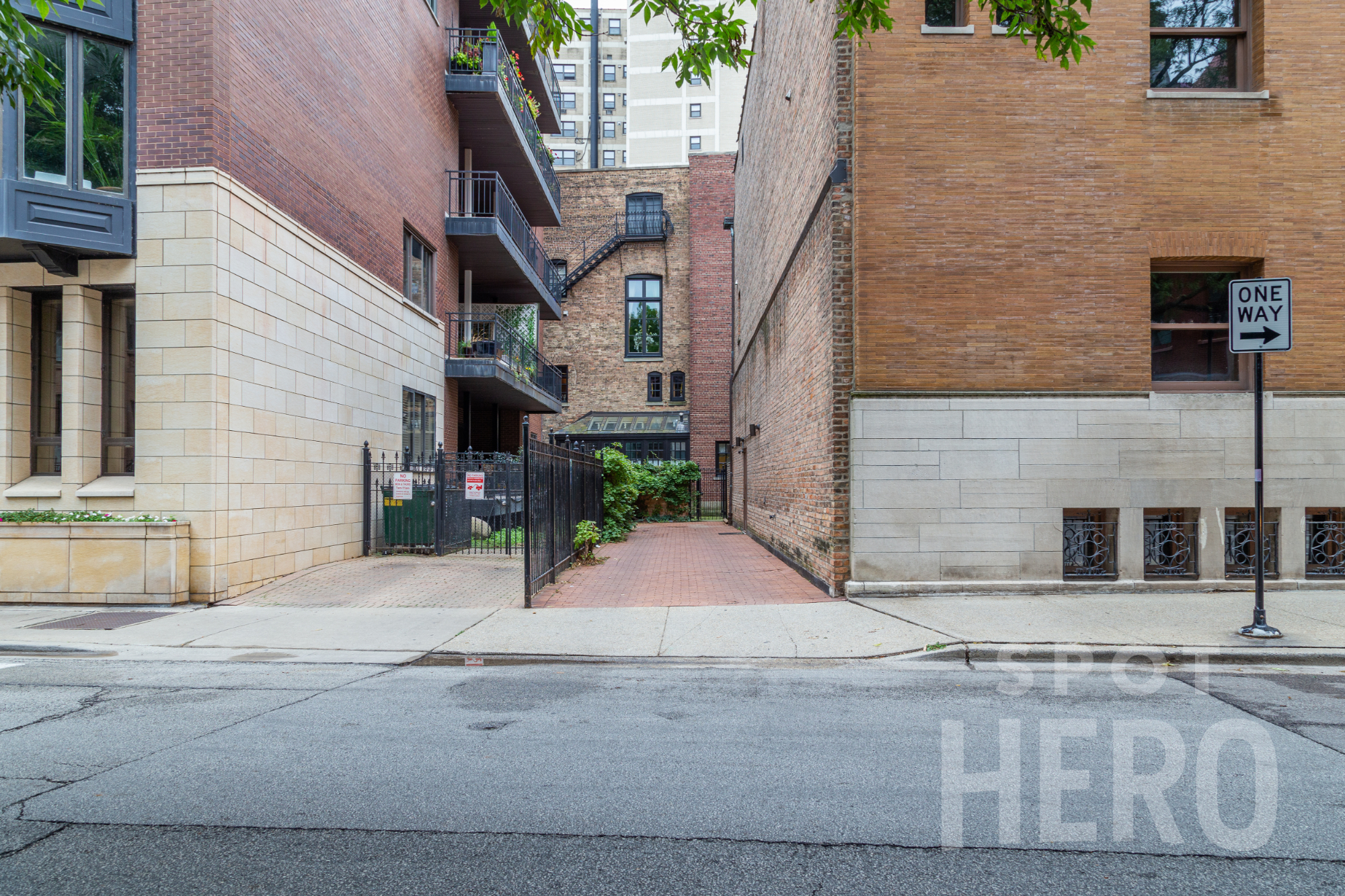 Photo of 1365 N Astor St.