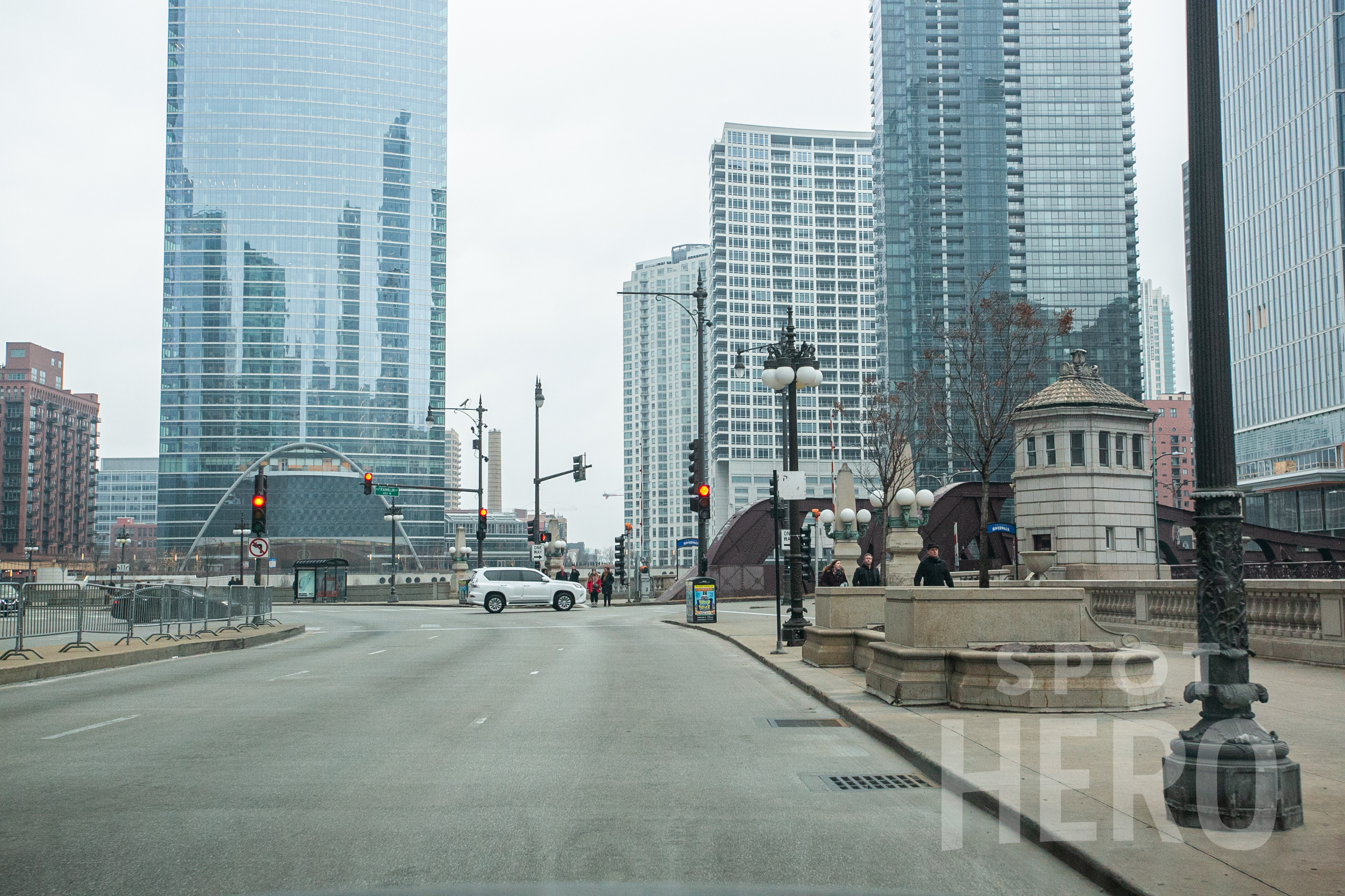 Photo of 325 W Wolf Point Plaza - Wolf Point Plaza Garage