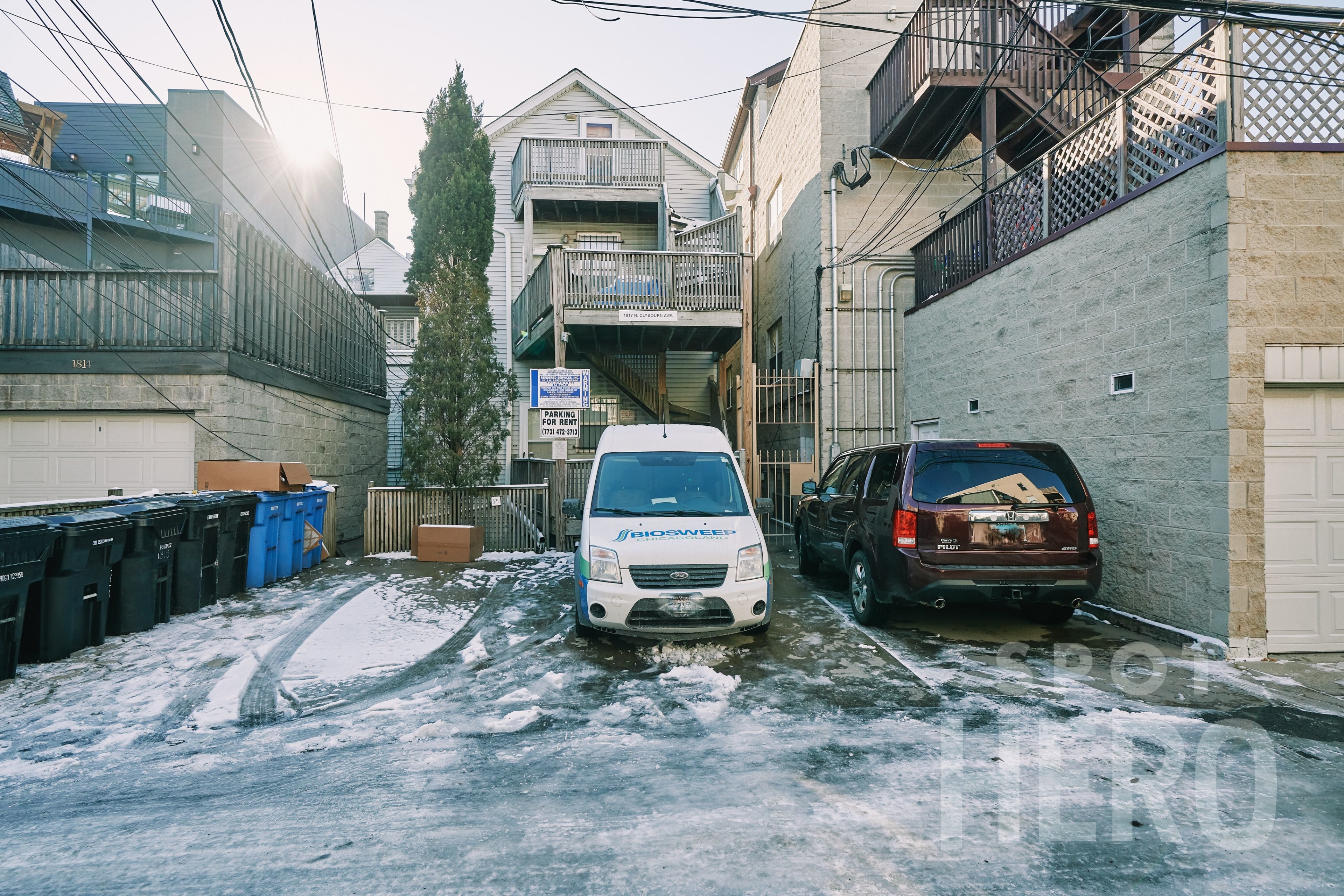 Photo of 1817 N Clybourn Ave. - Spot P2
