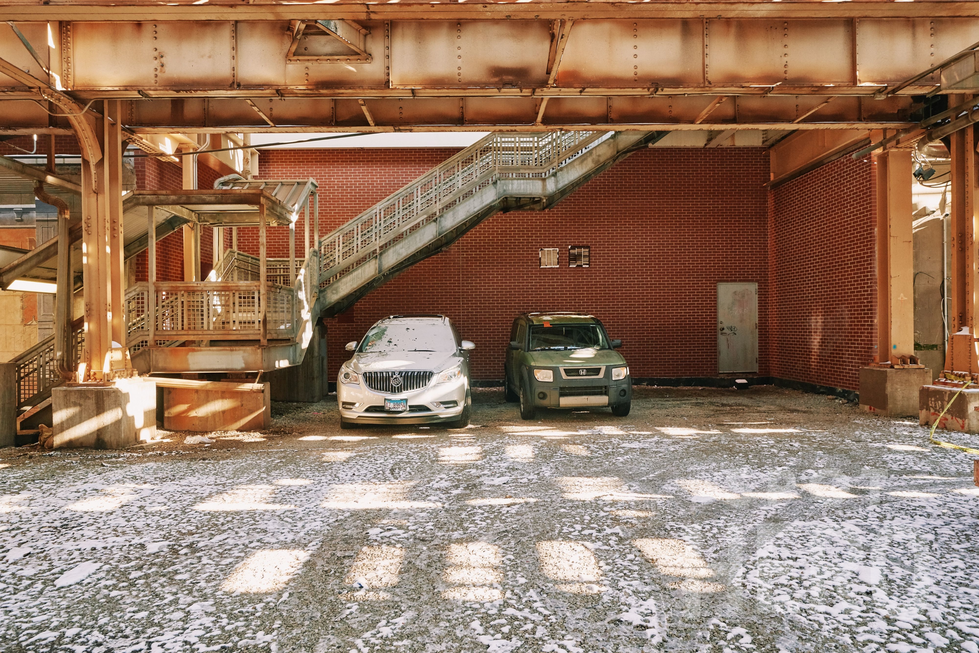 Photo of 944 W Armitage Ave - Armitage Station - Under El