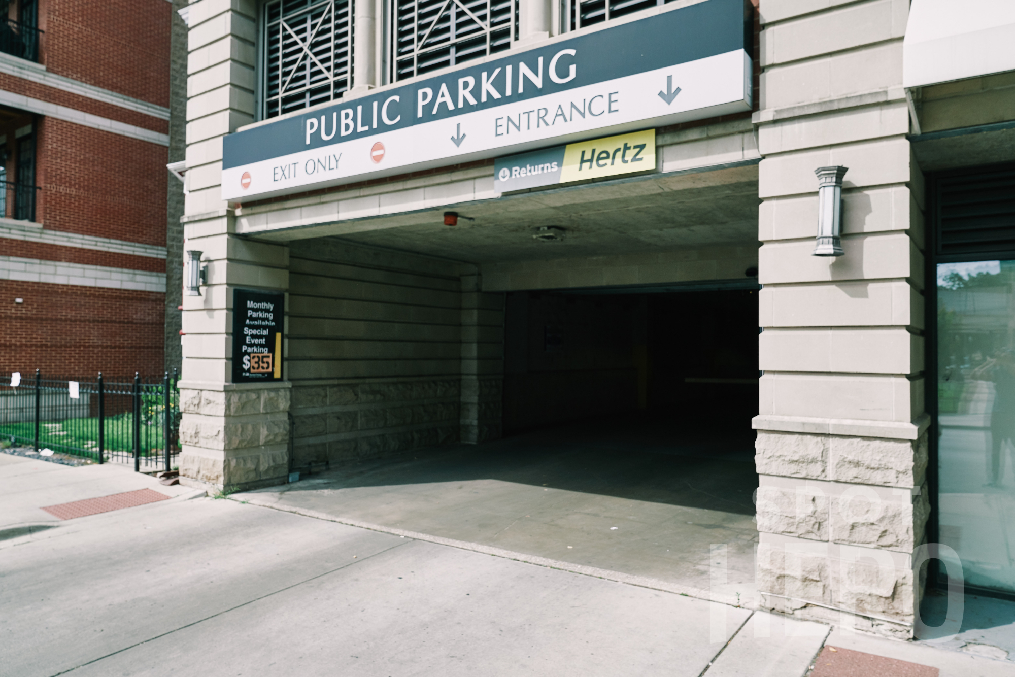 Photo of 3130 N Sheffield Avenue - VIC Garage