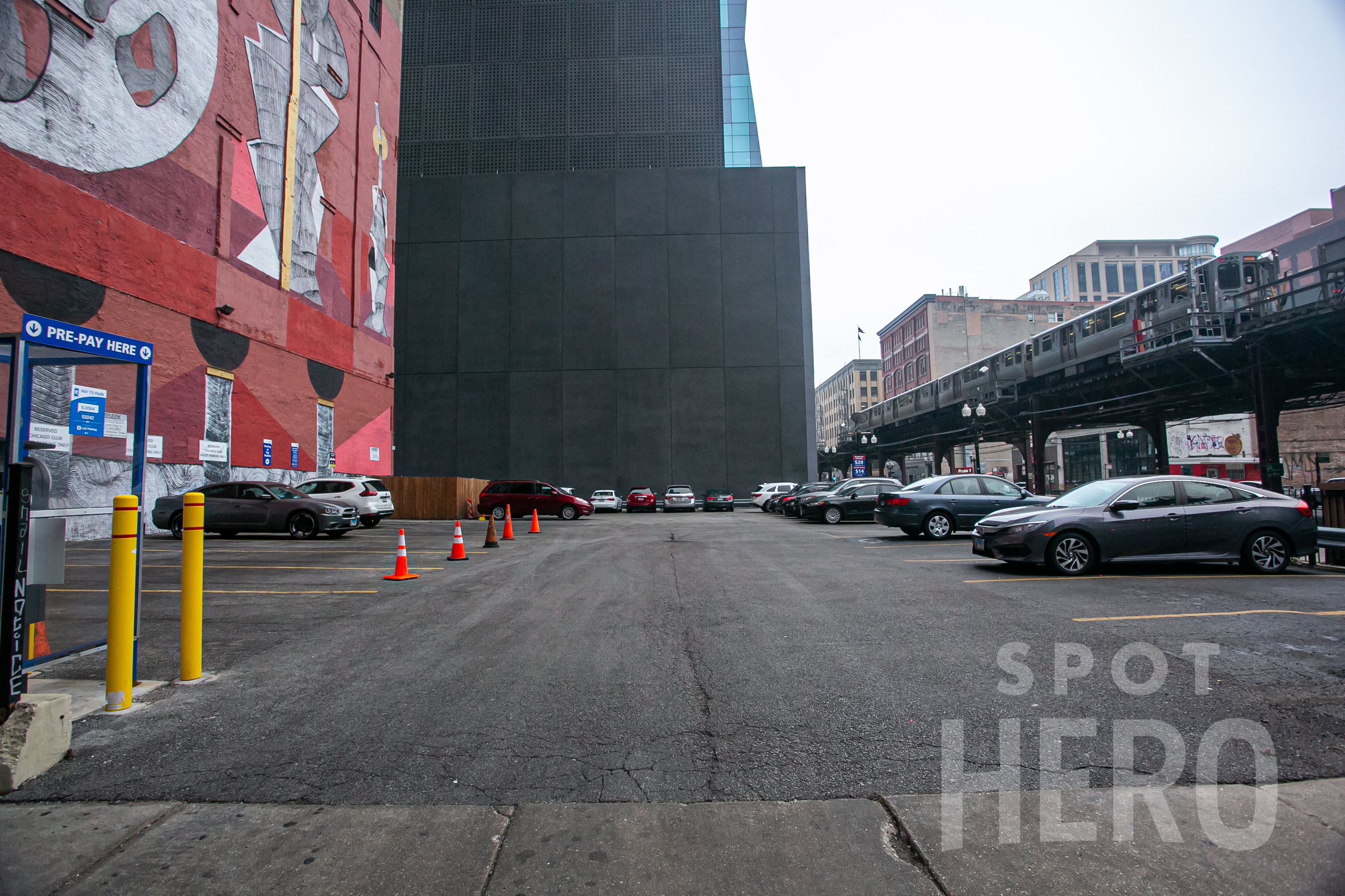 Photo of 401 S Wabash Ave.