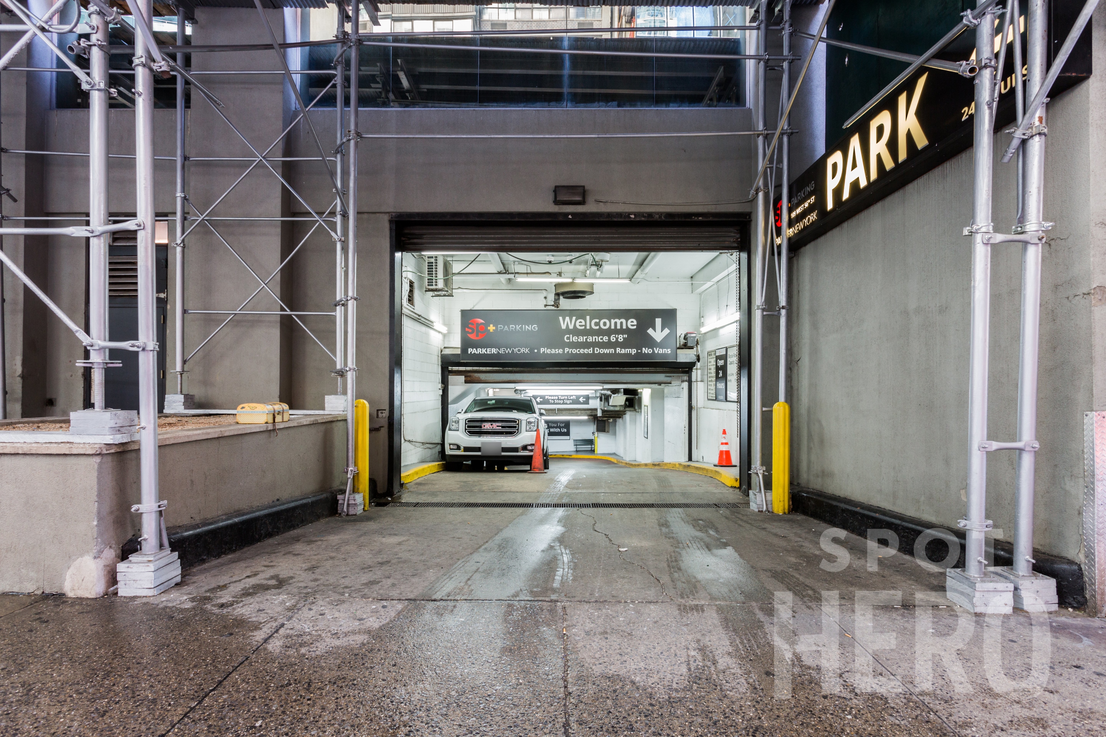 Photo of 109 W 56th St. (118 W 57th St.) - Parker New York Valet Garage