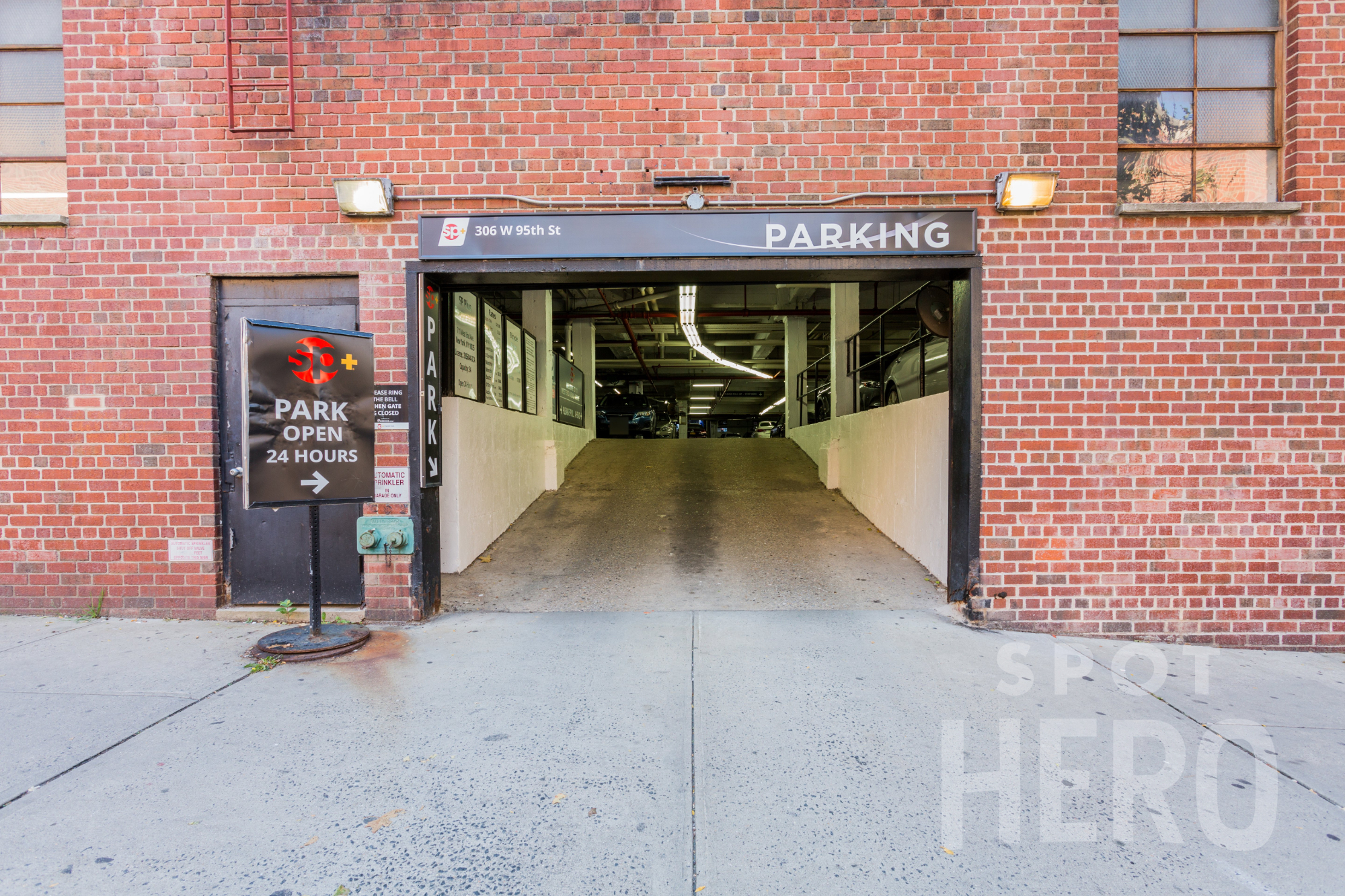 Photo of 300 W 95th St (711 West End Ave) - Valet Garage