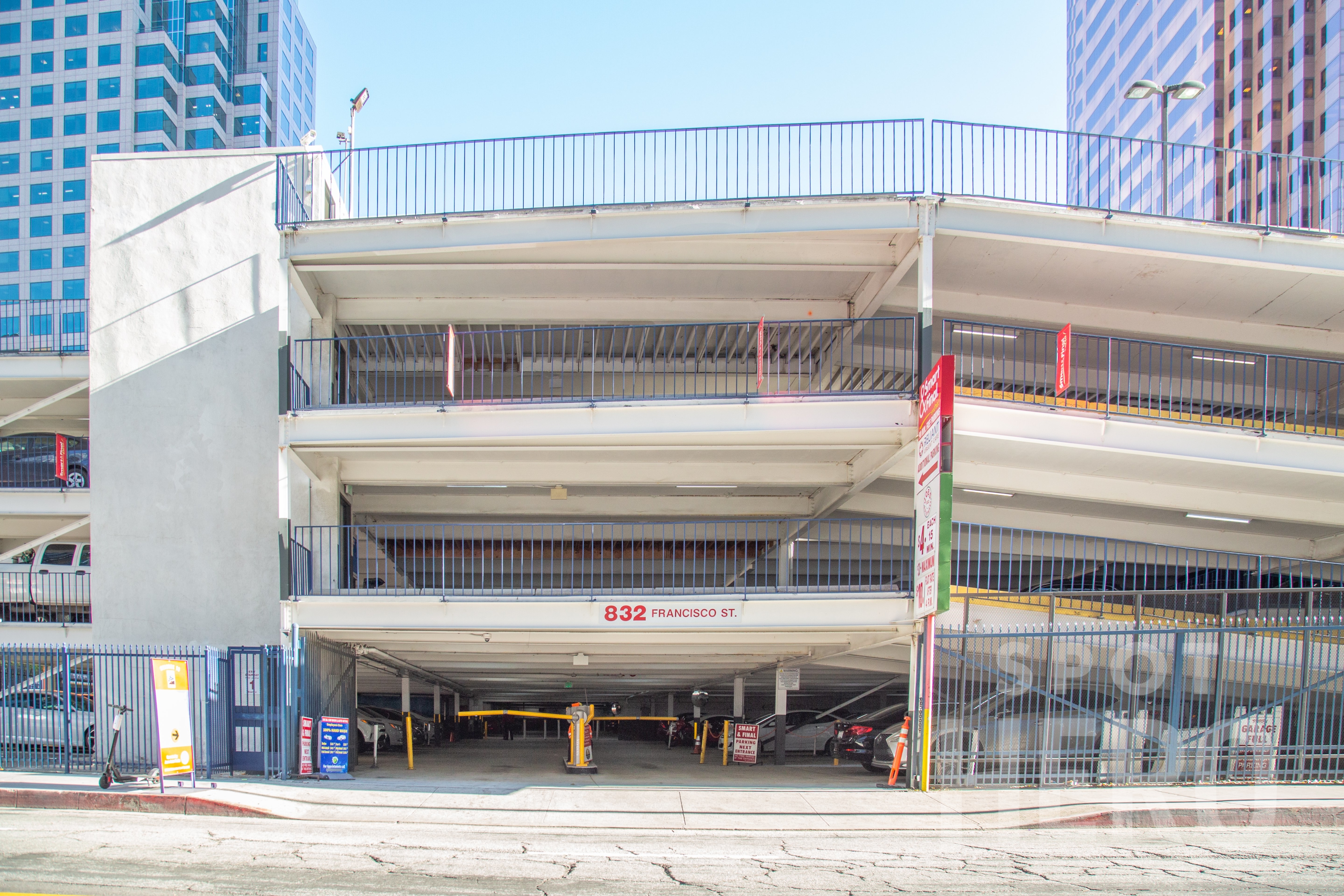 Photo of 832 Francisco St. - Garage