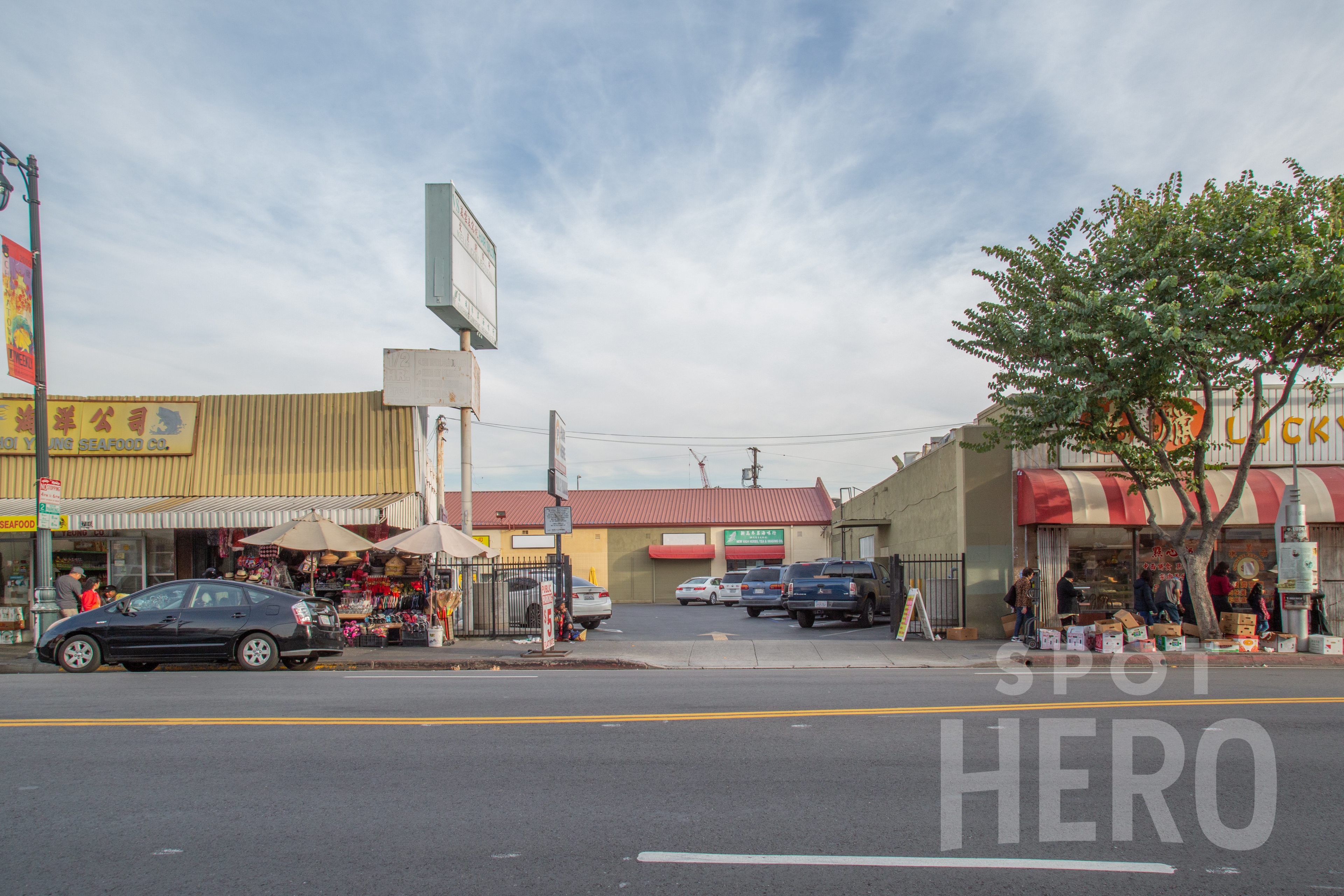 Photo of 702 N Broadway - Valet-Assist Lot