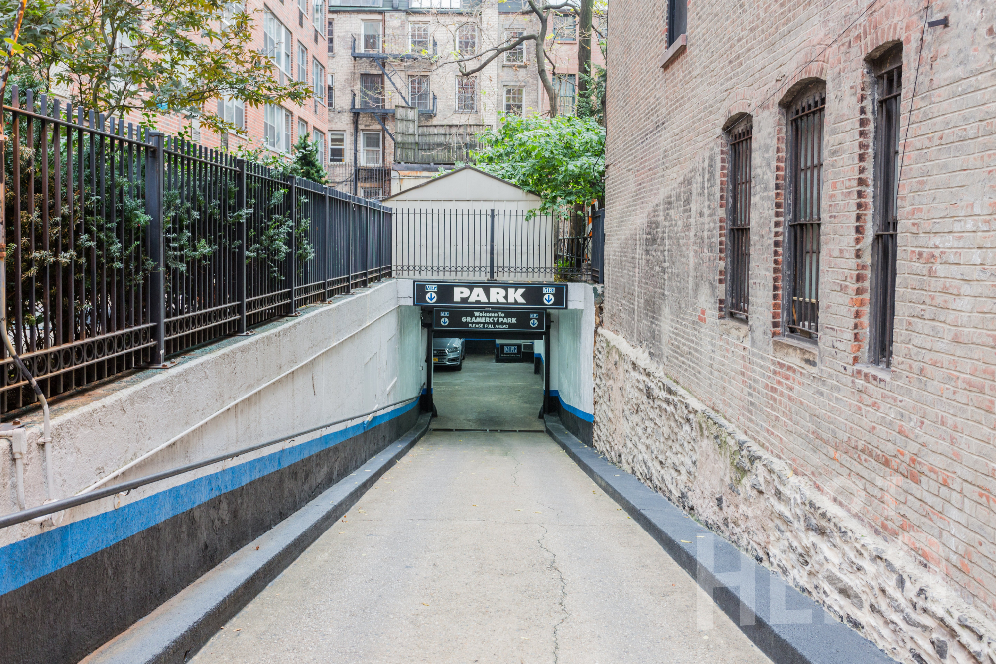 Photo of 32 Gramercy Park S - Valet Garage