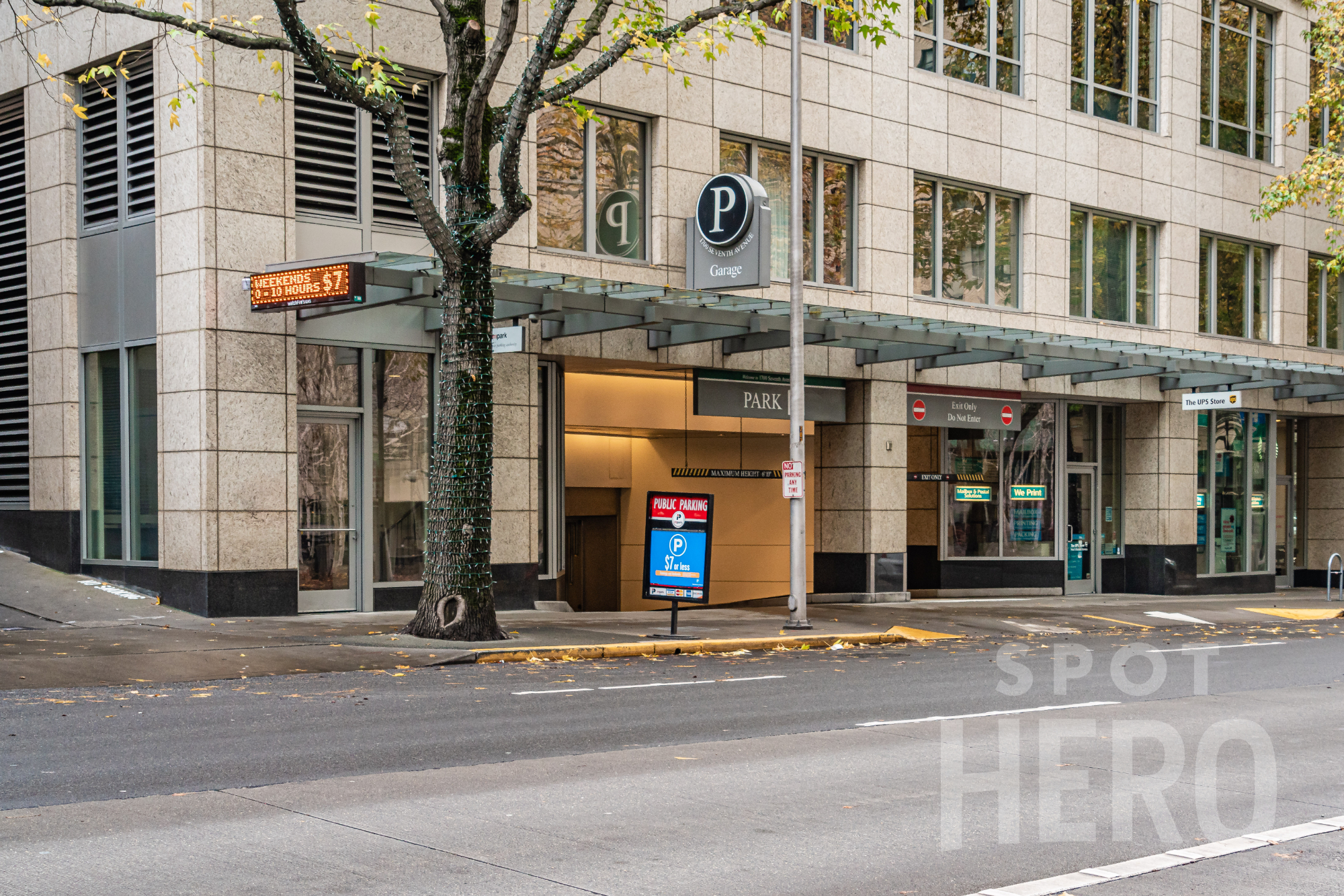 Photo of 735 Stewart St. (1700 7th Ave.) - Garage 10
