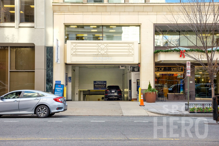 Photo of 1120 G St. NW - Garage