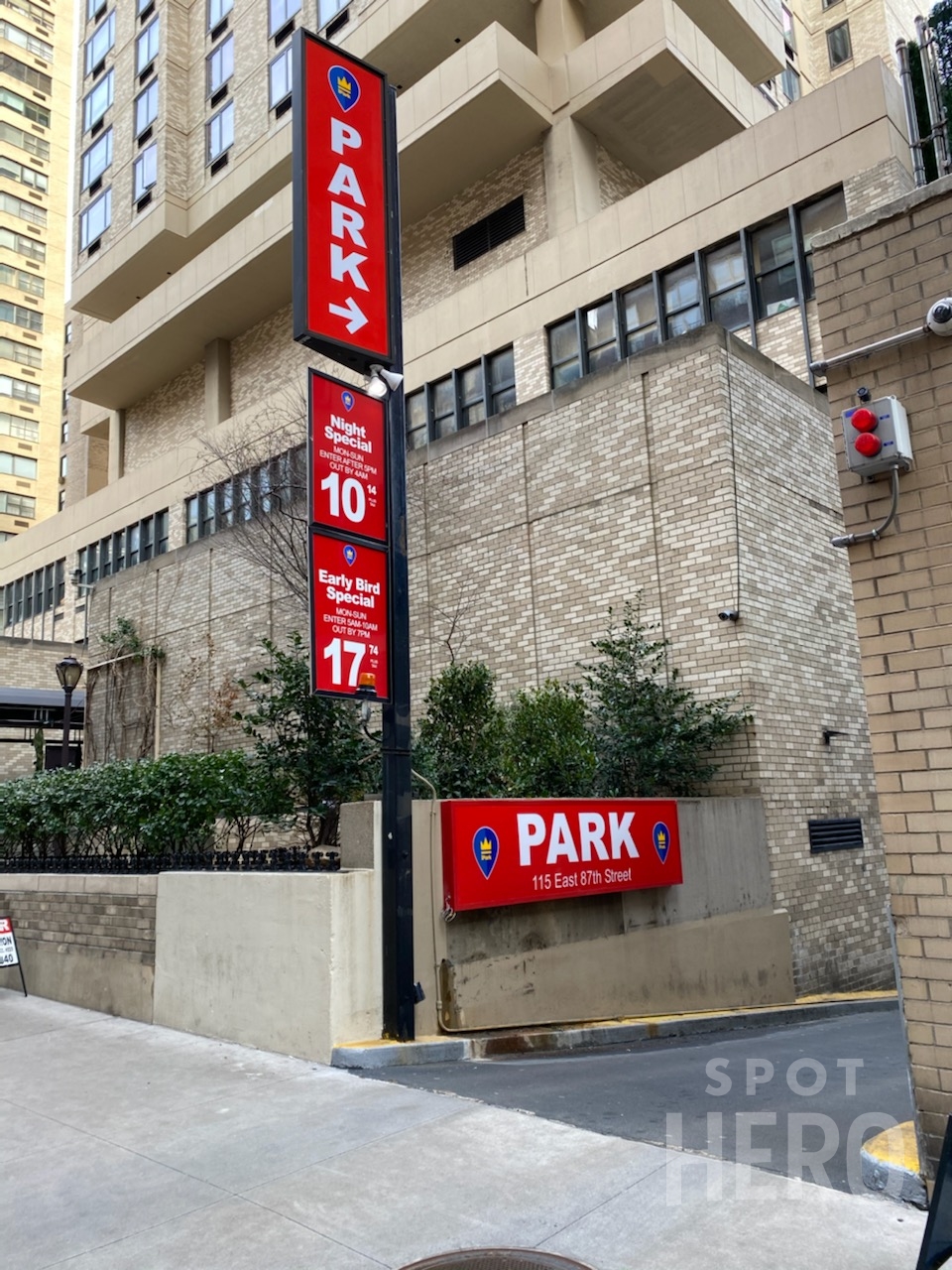 Photo of 115 E 87th St. - Valet Garage