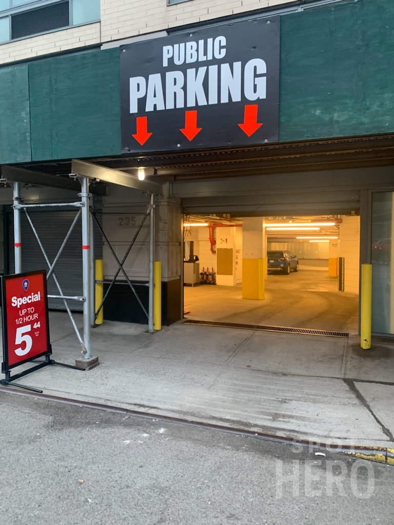 Photo of 235 Gold St. - Valet