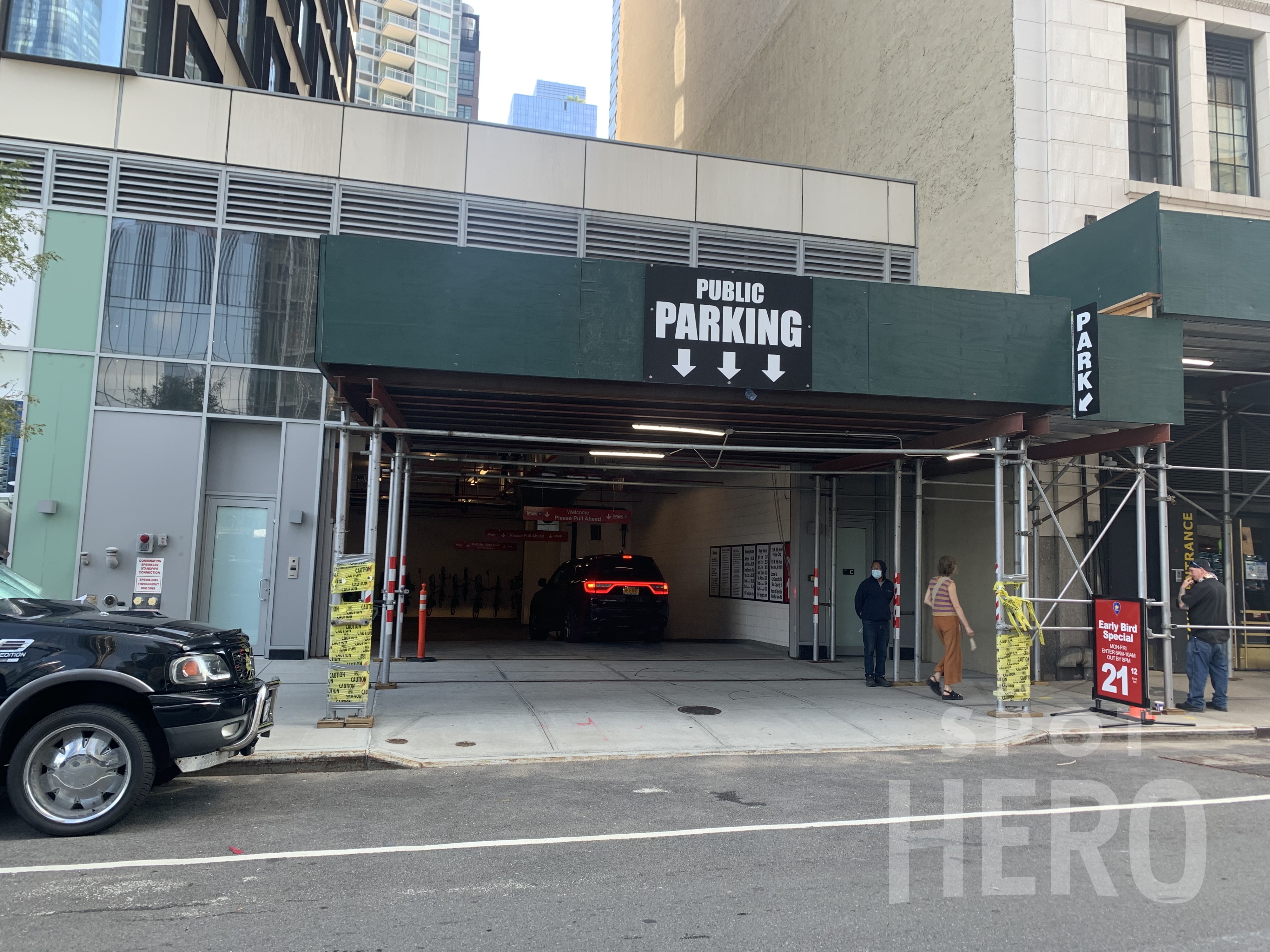 Photo of 515 W 36th St. - Garage