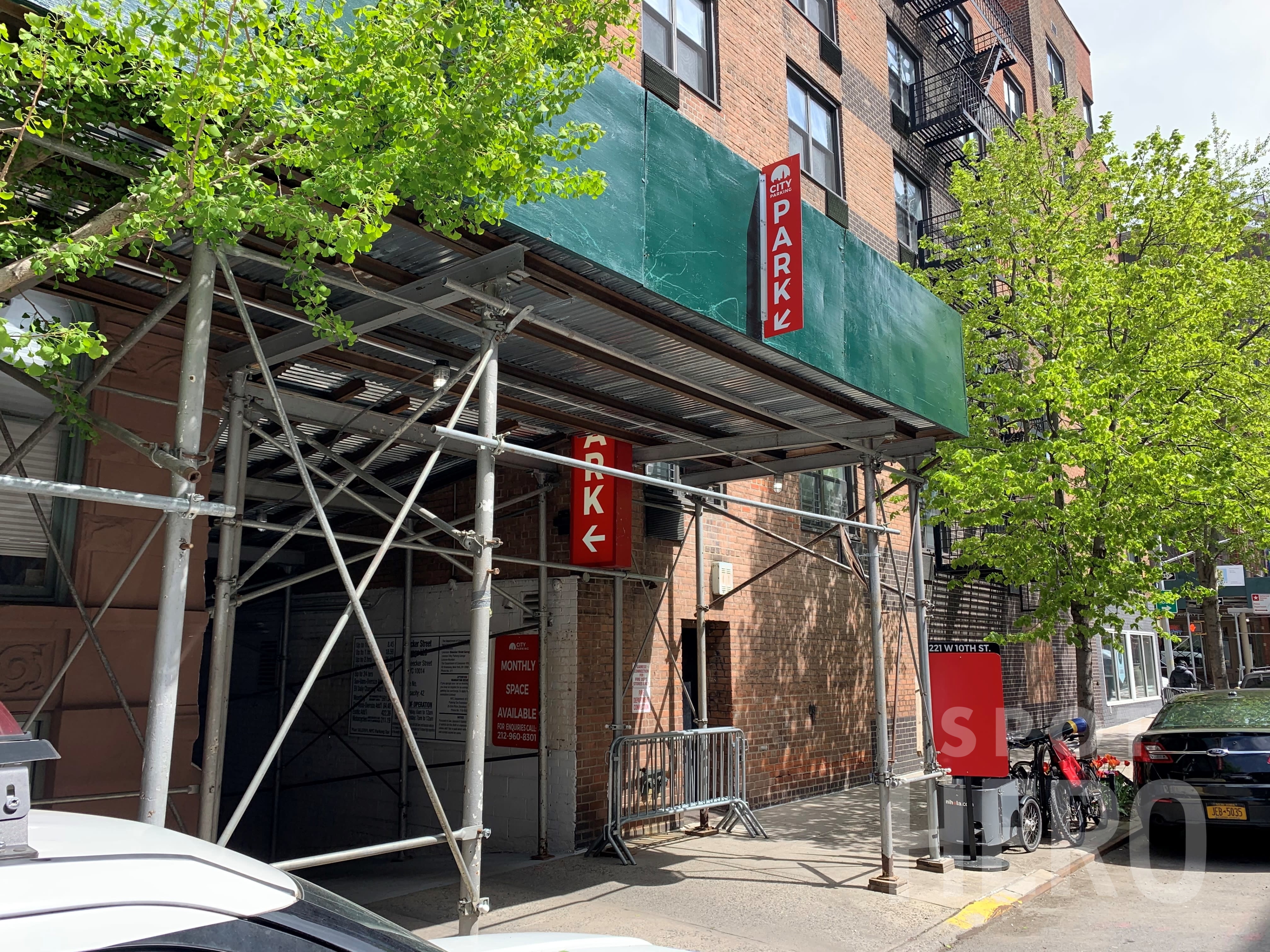Photo of 221 W 10th St. (350 Bleecker St.) - Valet Garage