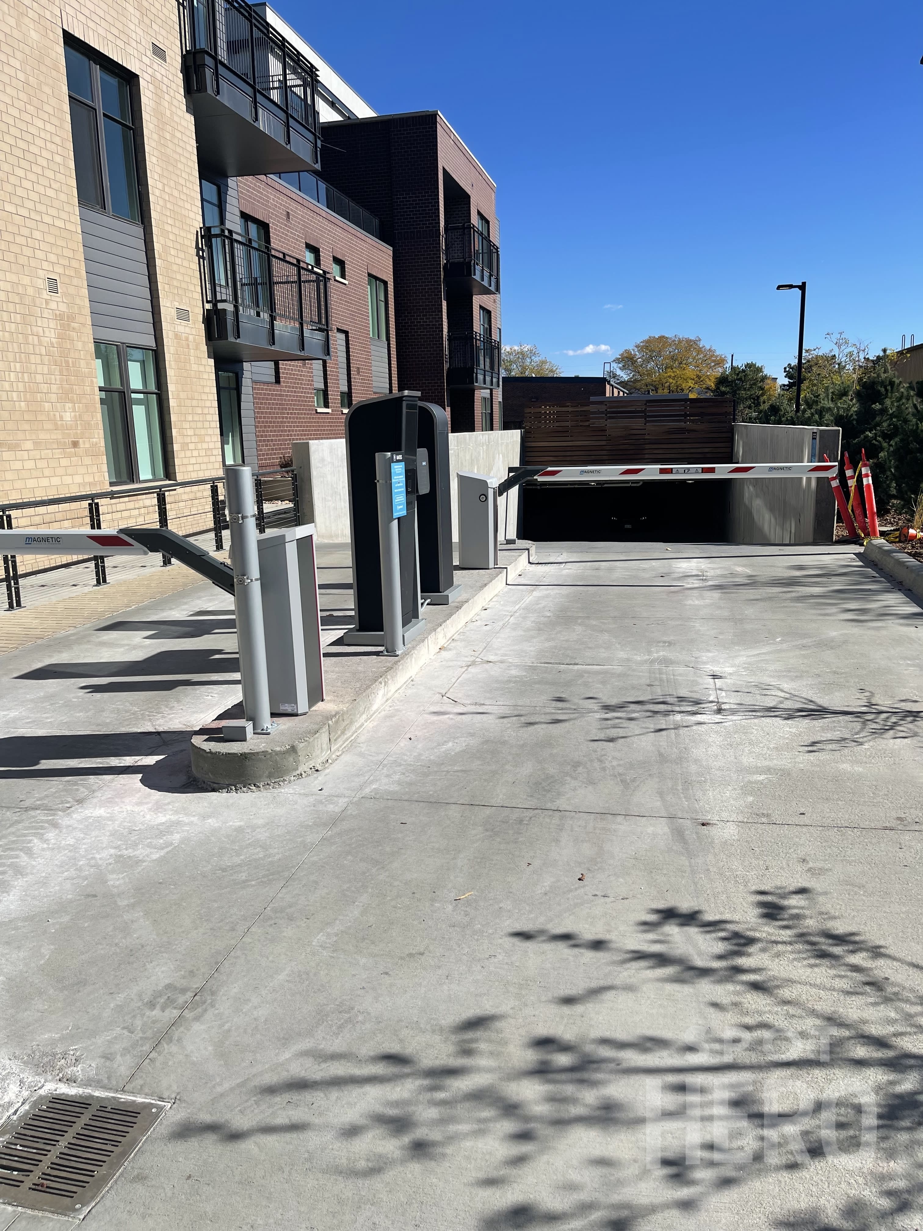Photo of 2100 30th St. - Reve - Garage