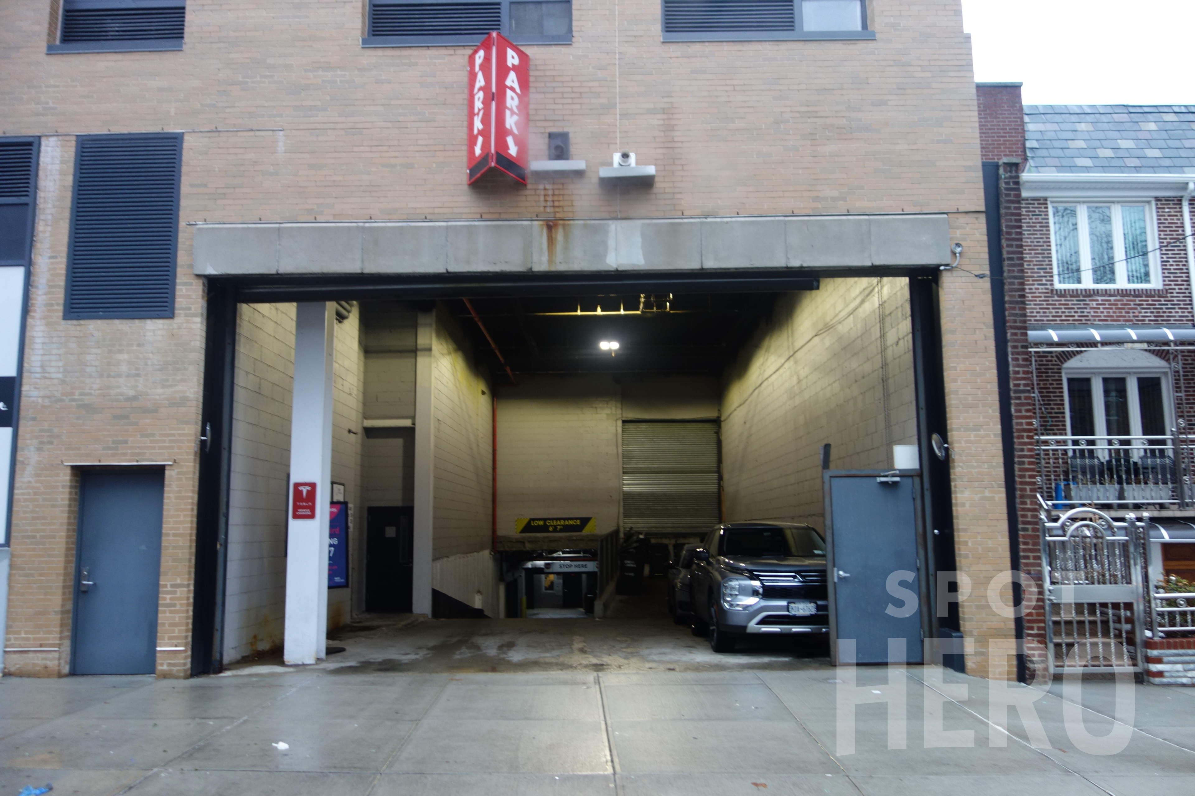Photo of 33-01 29th St. (29-10 Broadway) - Garage
