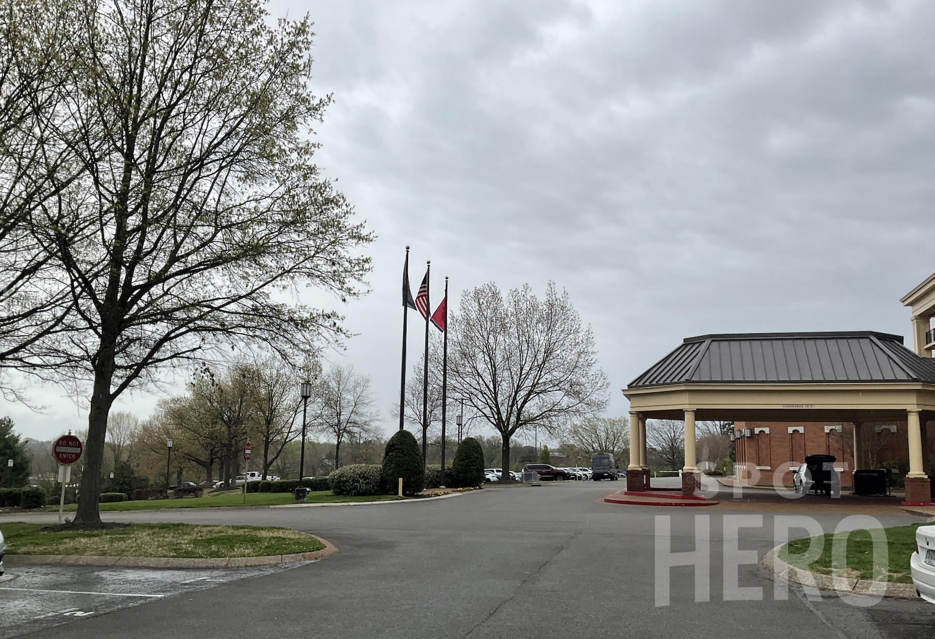 Photo of Sheraton Music City Hotel - Uncovered Valet
