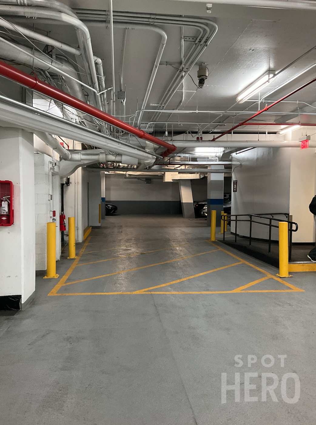 Photo of 1155 18th St. NW (1130 Connecticut Ave. NW) - Garage