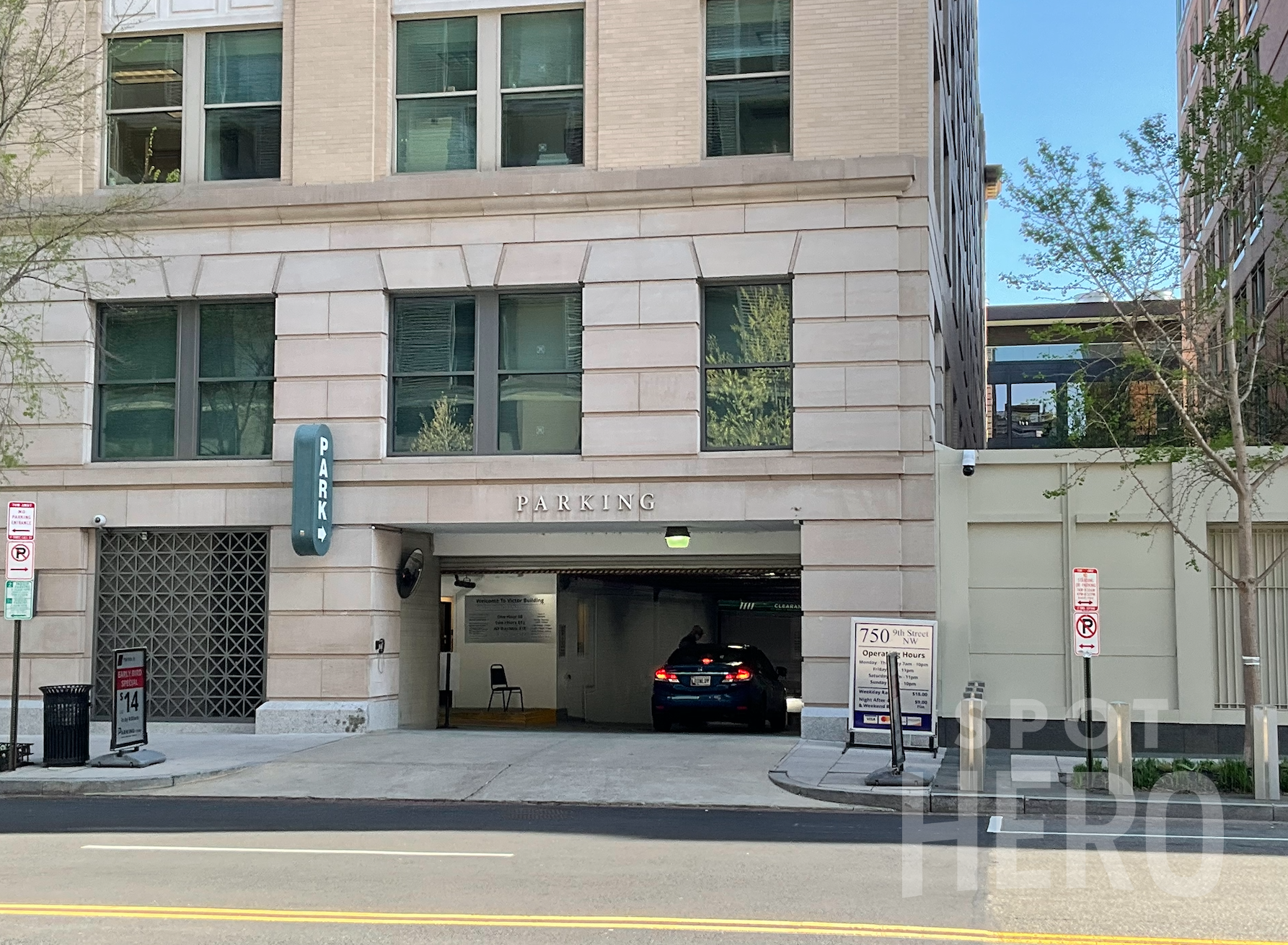 Photo of 930 H St. NW - Victor Building Garage