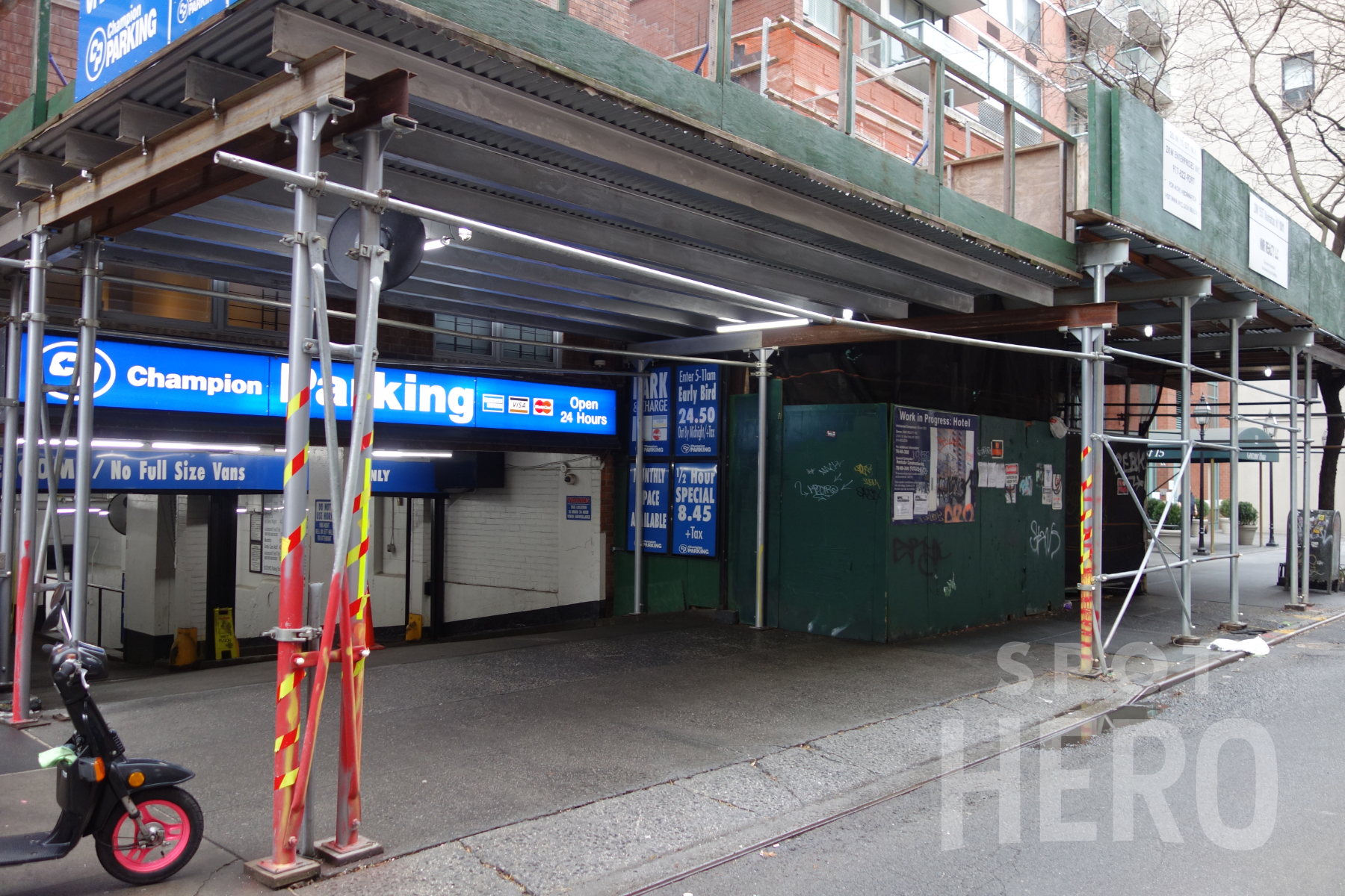 Photo of 10 W 15th St. - Garage