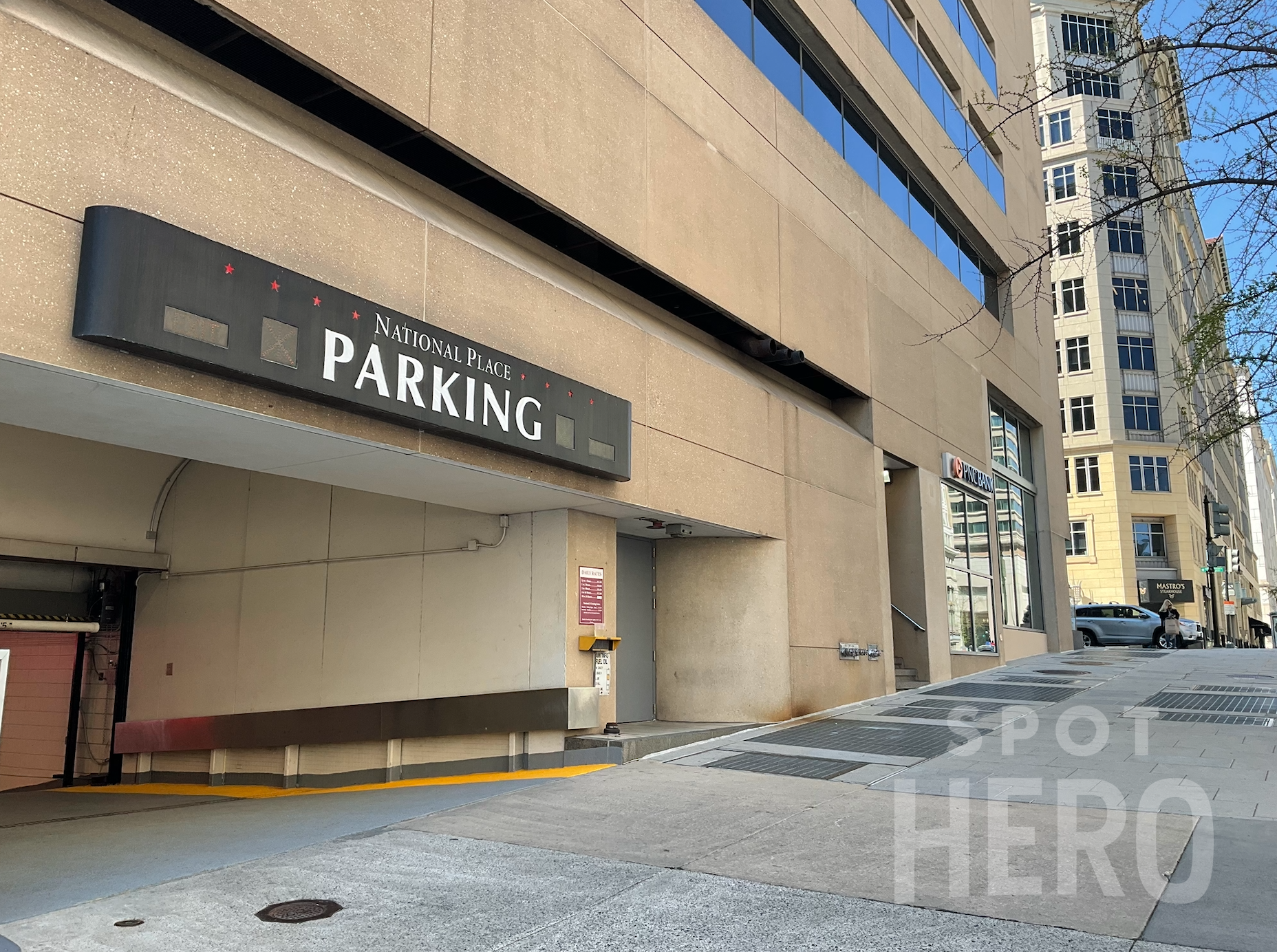 Photo of 560 13th St NW (1331 Pennsylvania Ave. NW) - Garage