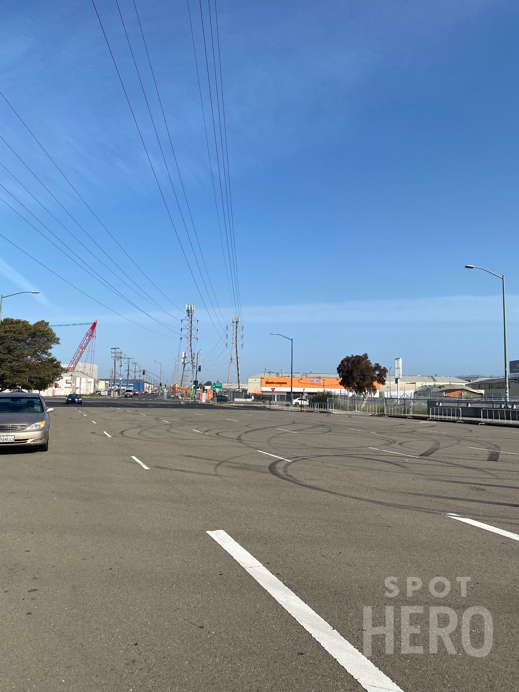 Photo of Oakland Arena & Oakland-Alameda County Coliseum (A, B, C, D Lots )-Oversized Vehicle Parking