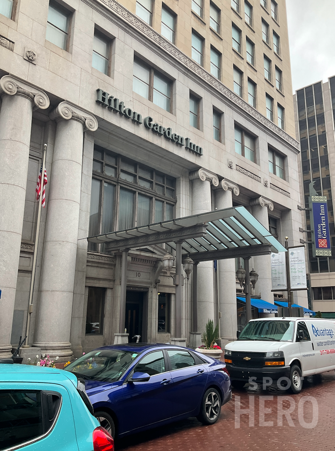 Photo of 10 E Market St. - Hilton Garden Inn Valet