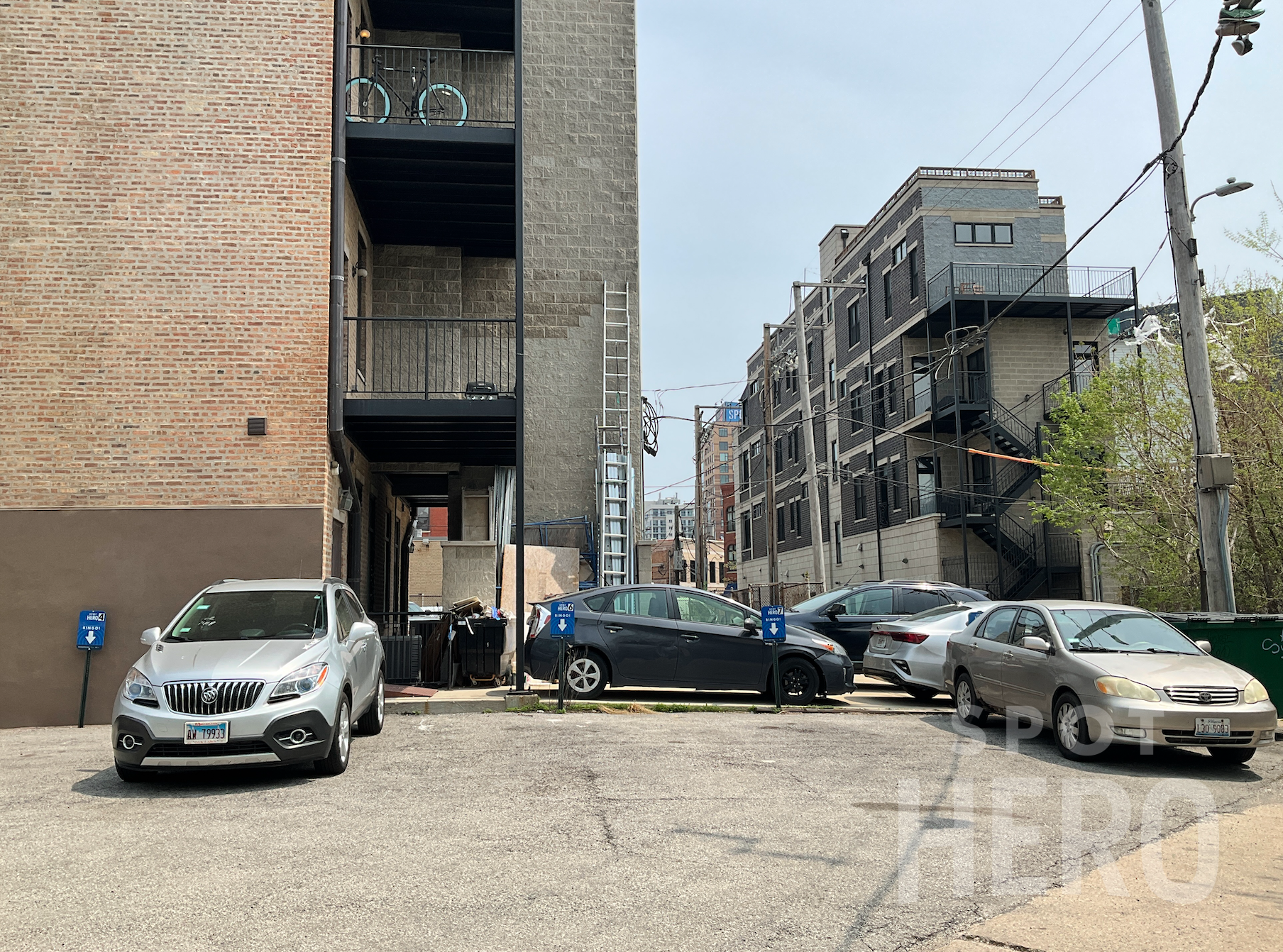 Photo of 1135 W Chicago Ave. - Spot #8