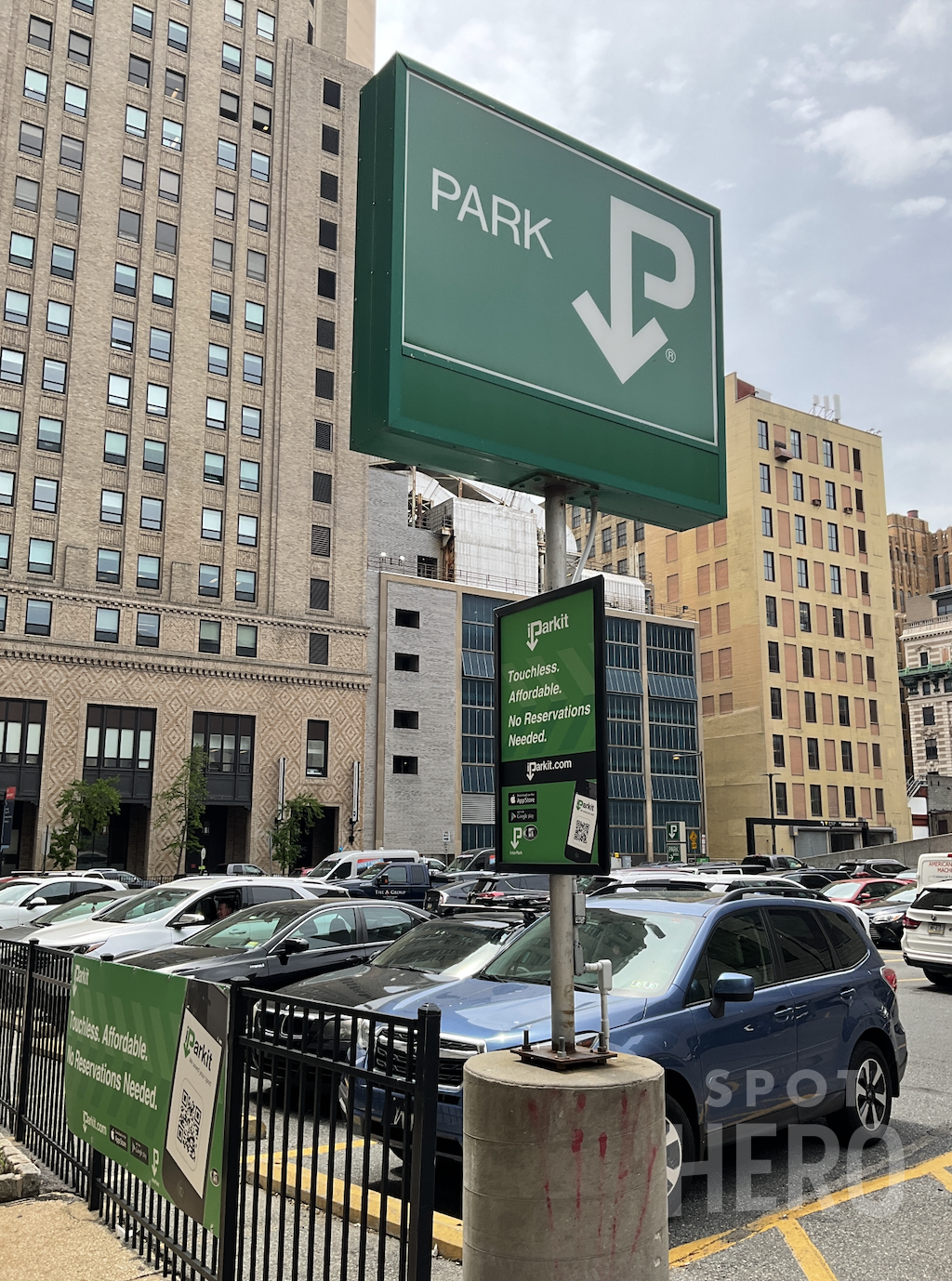 Photo of 108 S 9th St (900 Chestnut St) - PH011 - TJU Lot