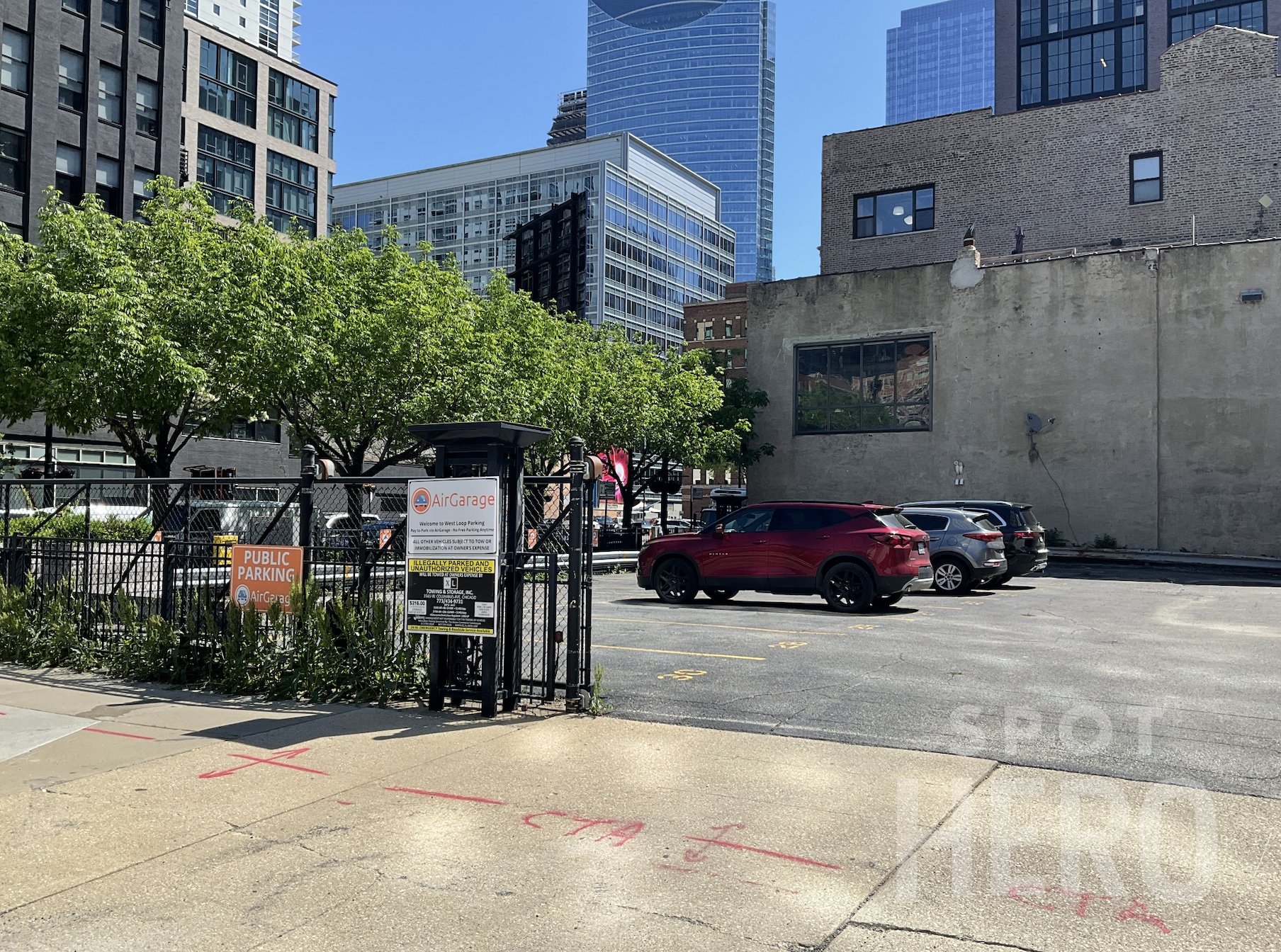 Photo of 133 North Desplaines St. (627 W Randolph St.)