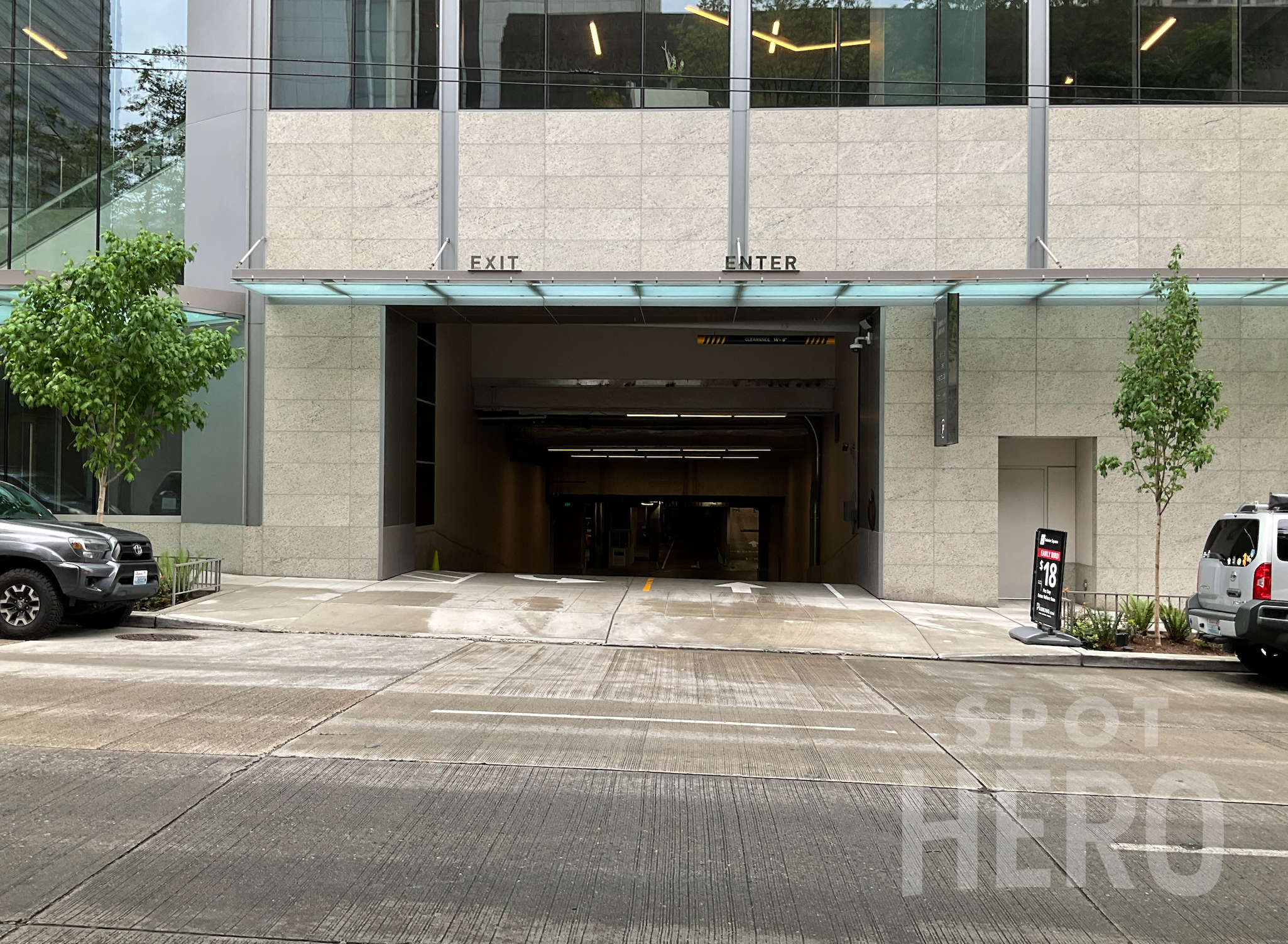 Photo of 401 Union St - Rainier Square Garage