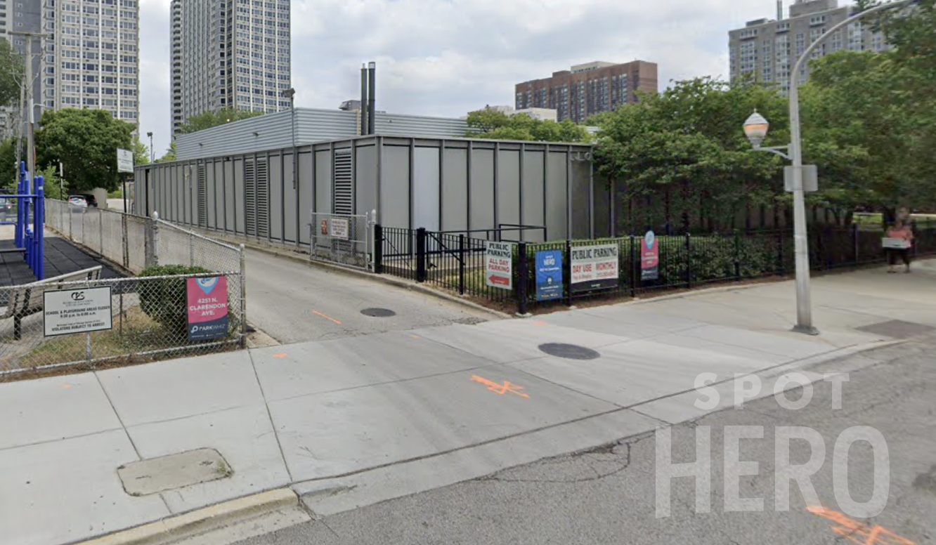 Photo of 4251 N Clarendon Ave. - Brenneman School Lot