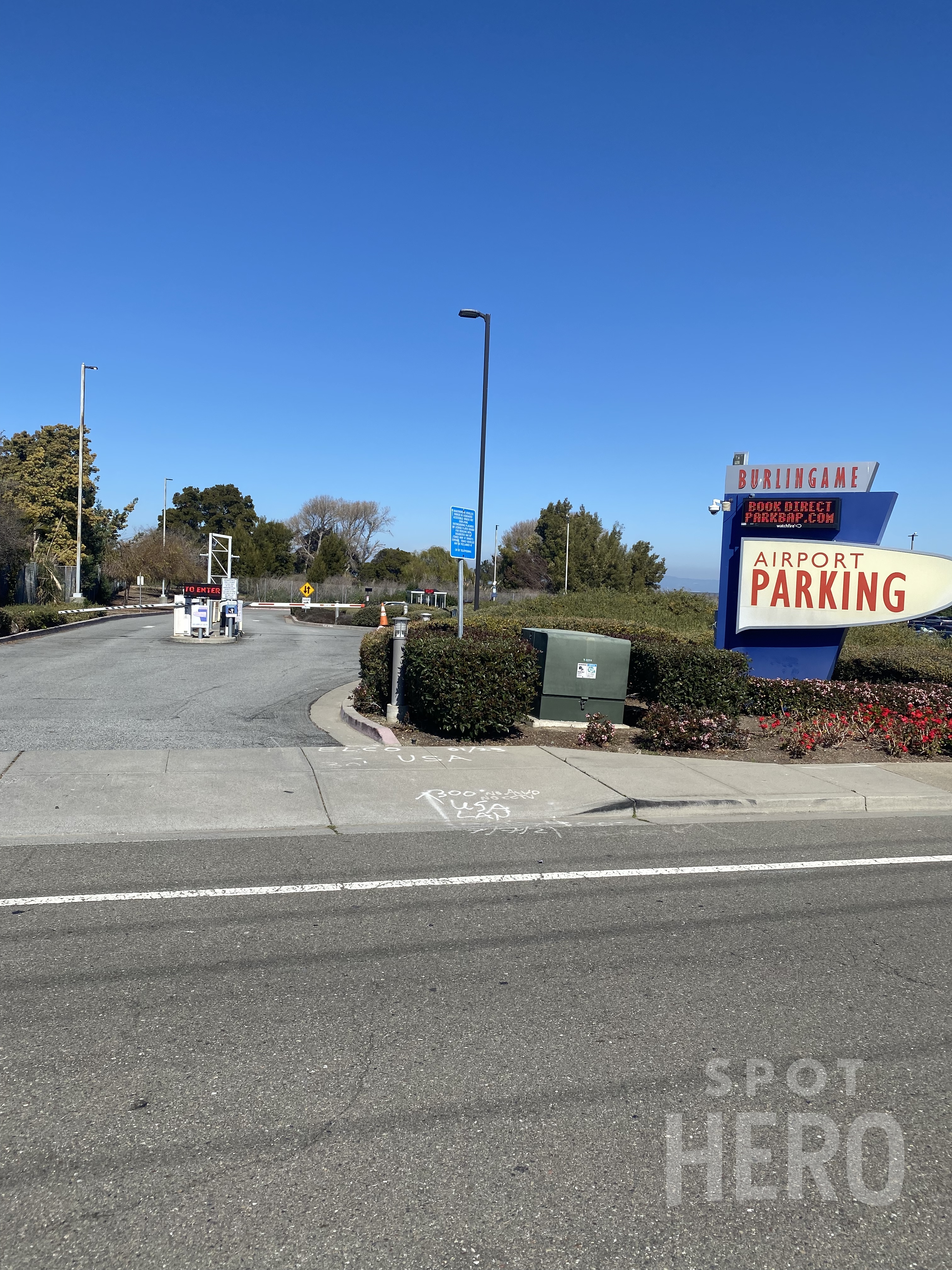 Photo of Burlingame Airport Parking - Uncovered Self Park