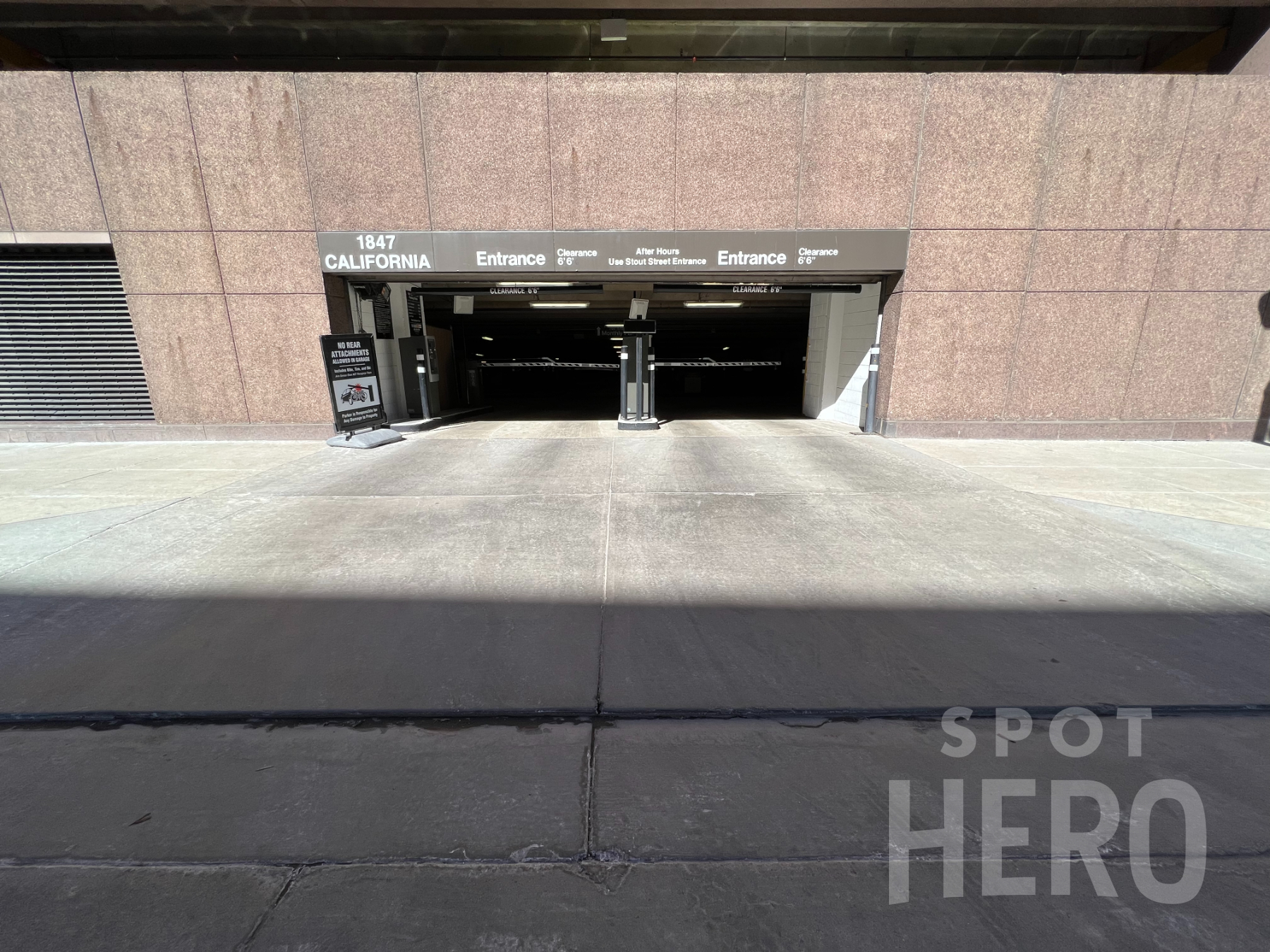 Photo of 1801 California St - Garage