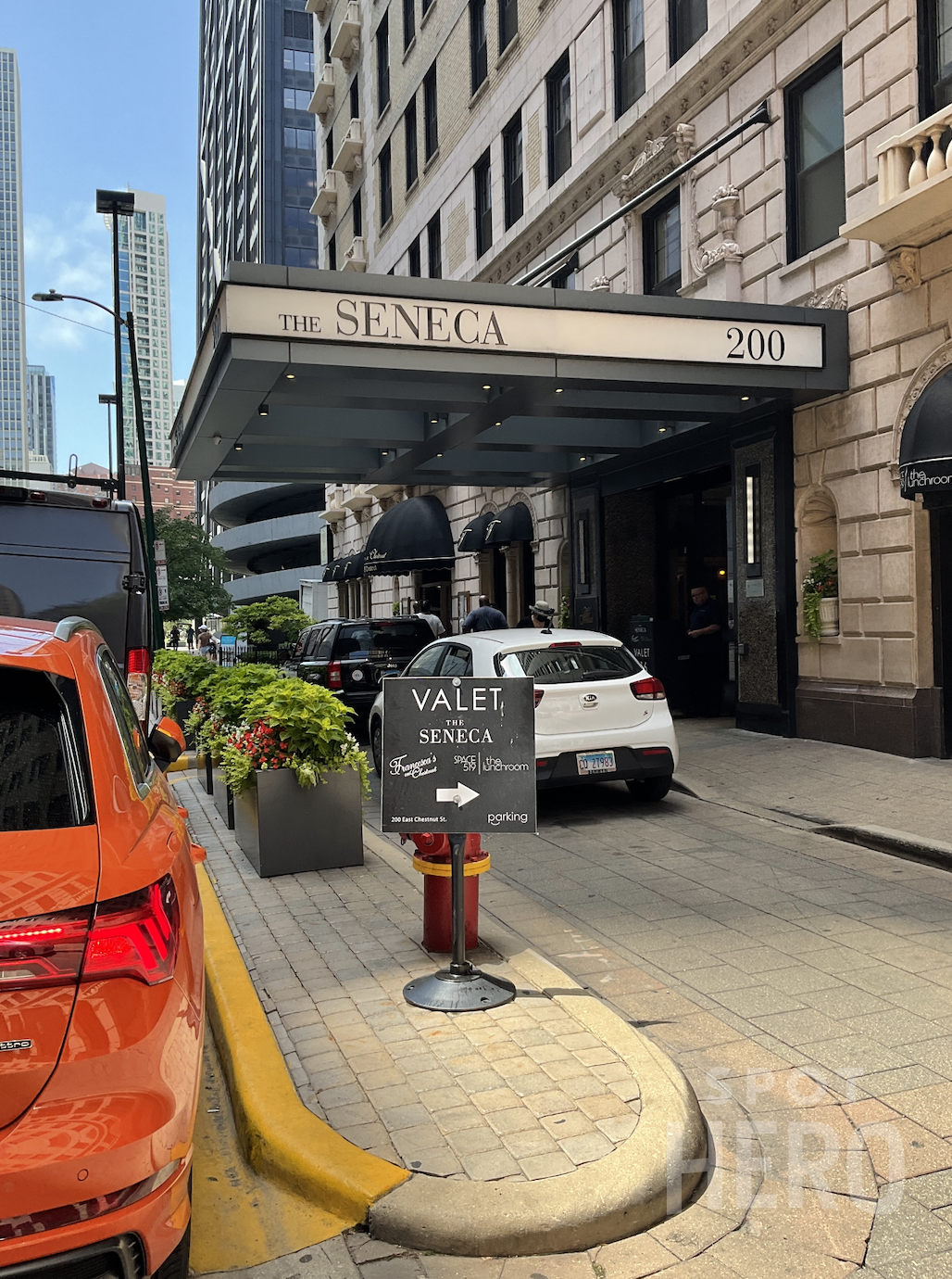 Photo of 200 E Chestnut St. (Overnight Rate)