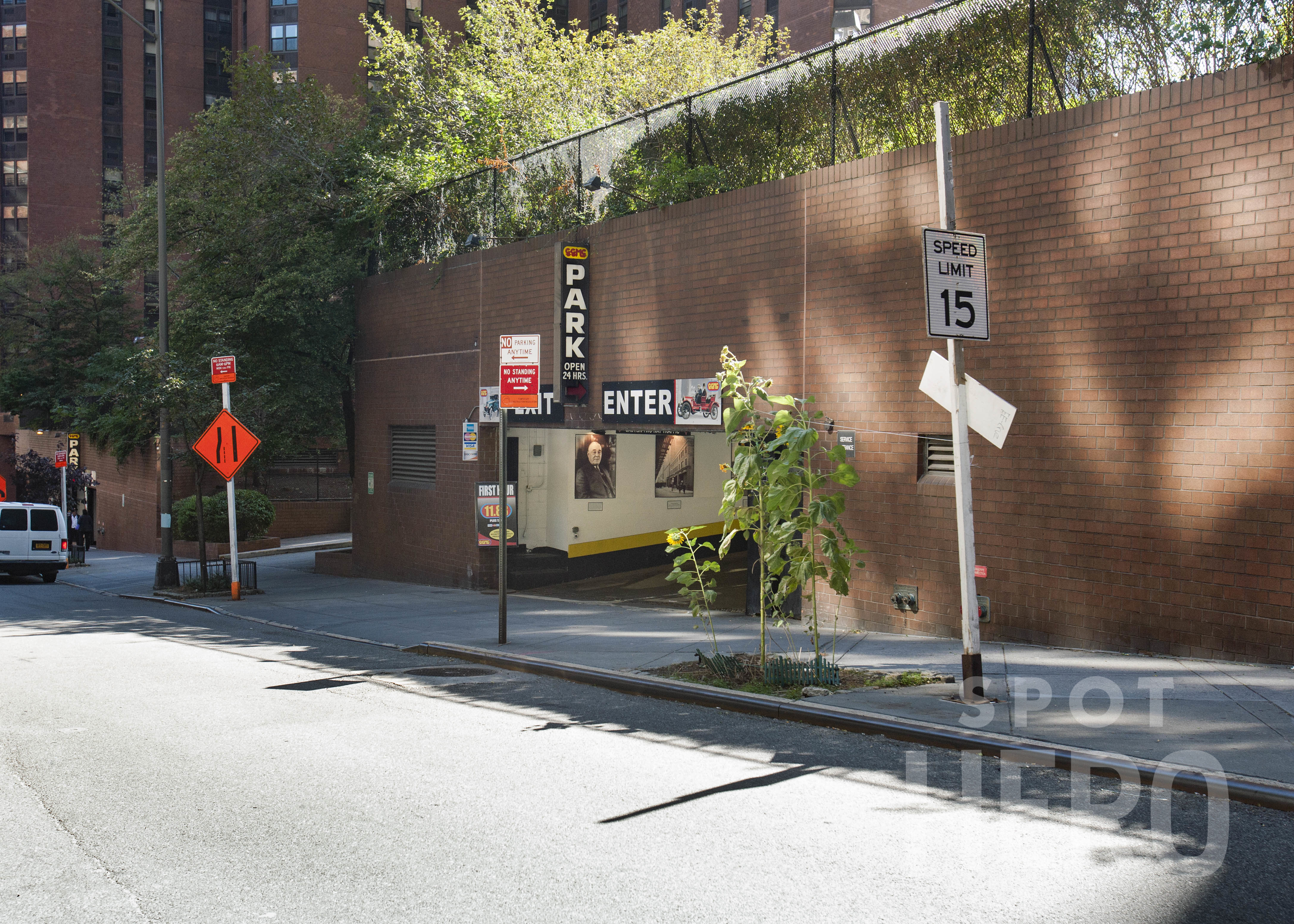 Photo of 230 E 92nd St. - Valet Garage