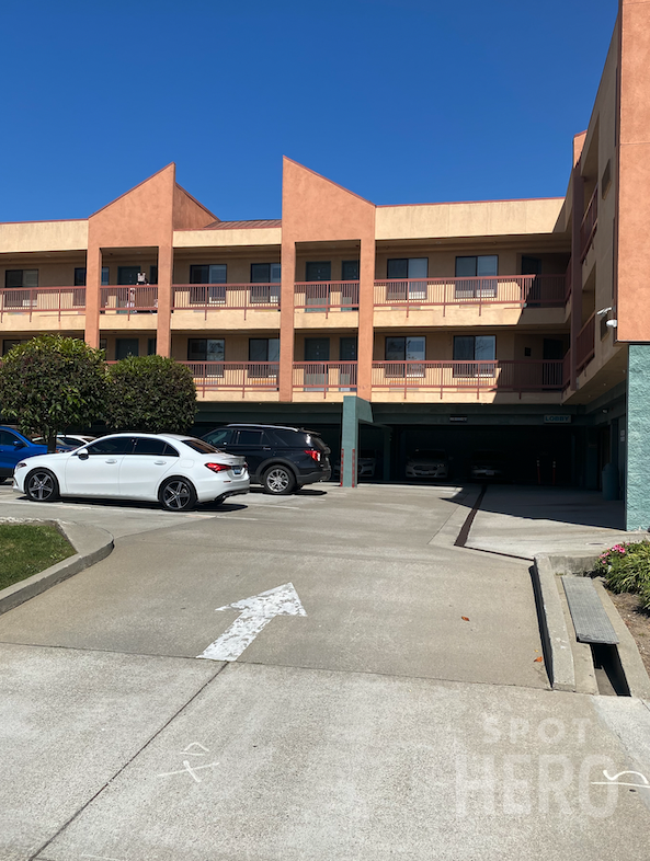 Photo of Days Inn by Wyndham San Francisco S/Oyster Point Airport - Uncovered Self Park