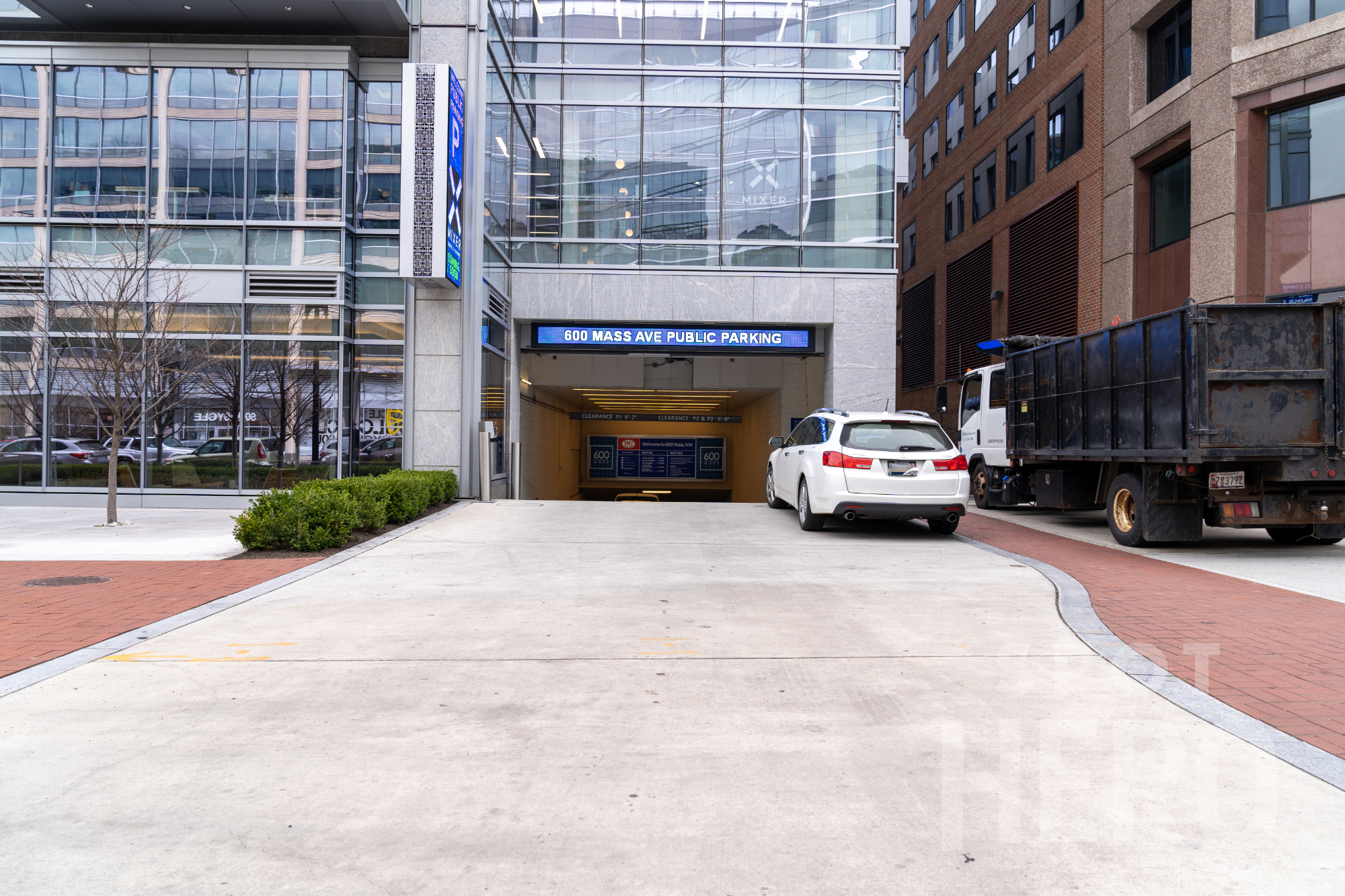 Photo of 600 Massachusetts Ave. NW - Garage