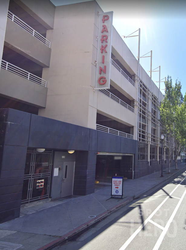 Photo of 524 16th St. - Rotunda Garage