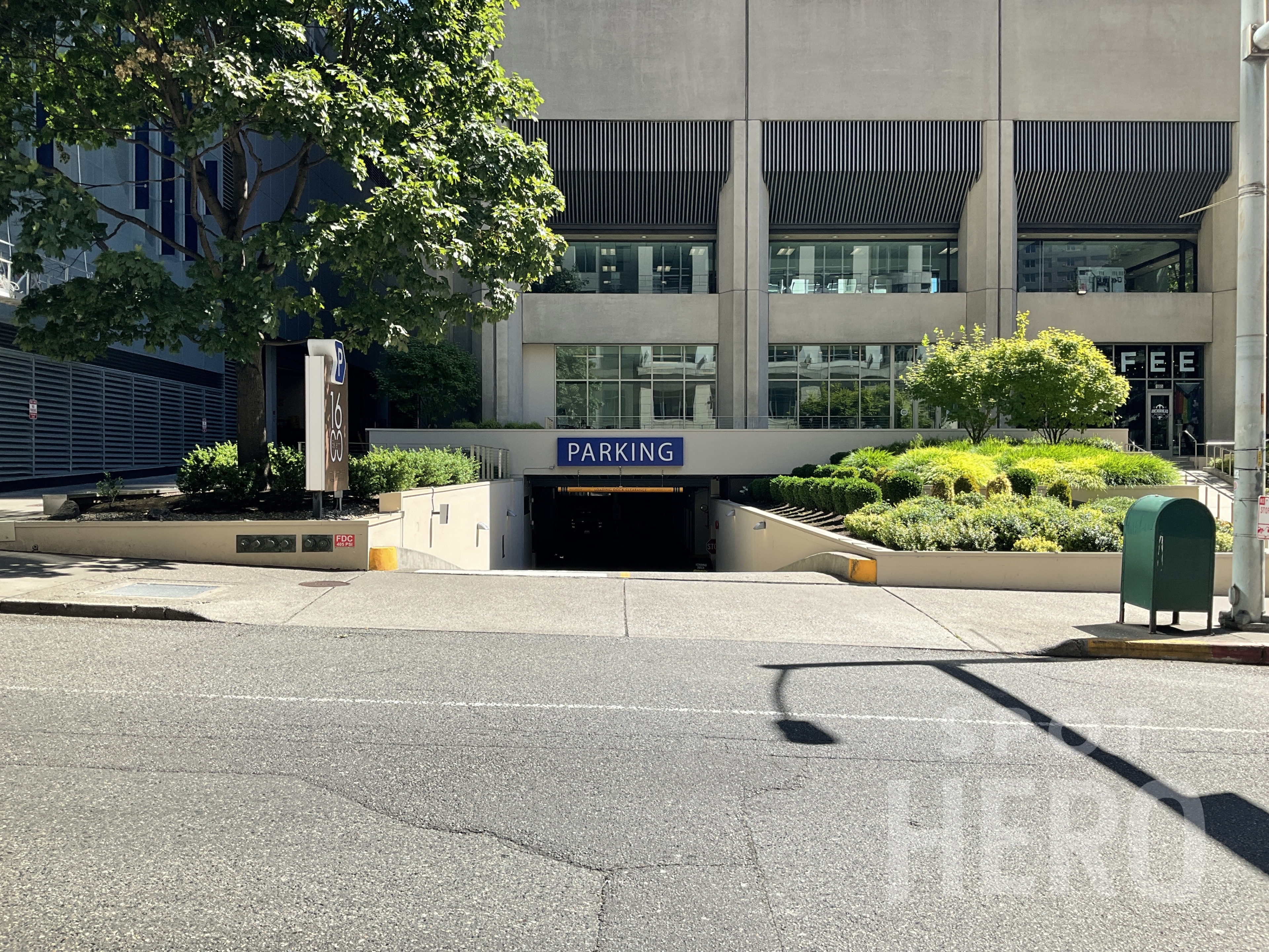 Photo of 735 Olive Way (1600 7th Ave.) - Garage
