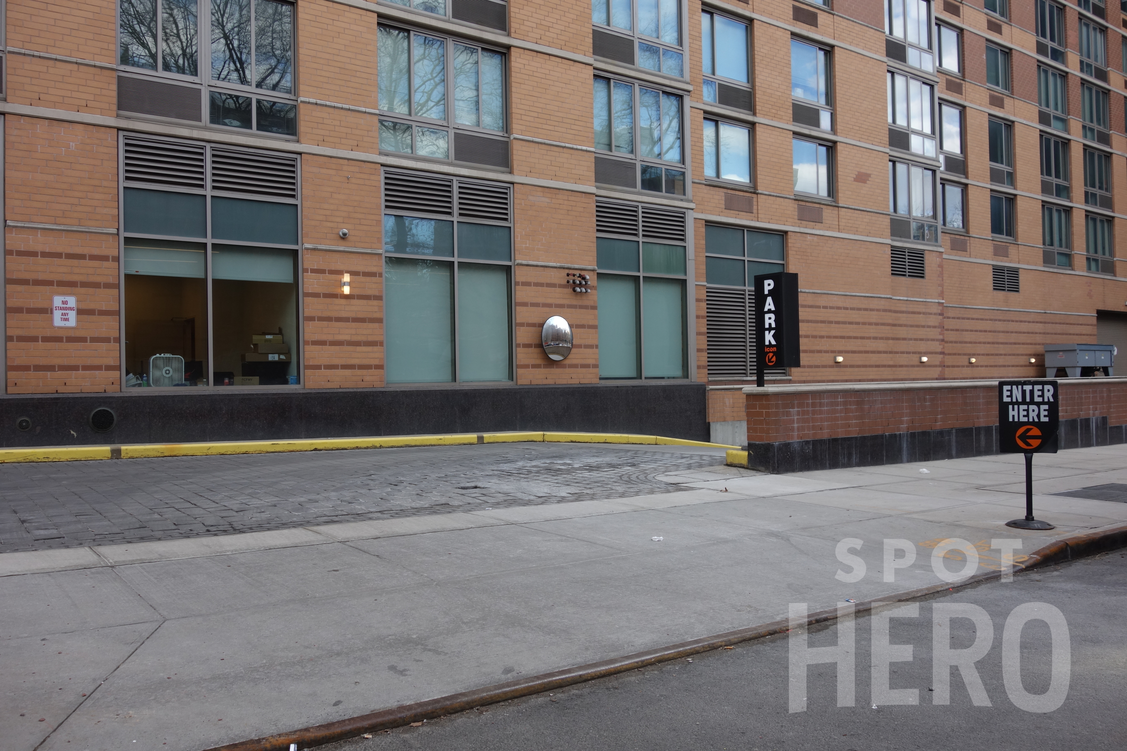 Photo of 118 Prince St. - Valet Garage