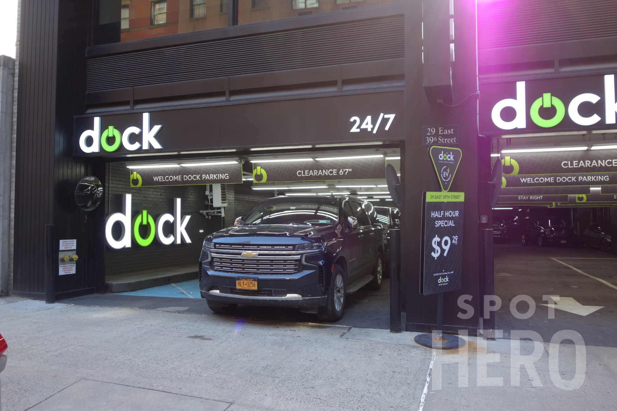 Photo of 29 E 39th St. (90 Park Ave.) - Valet Garage