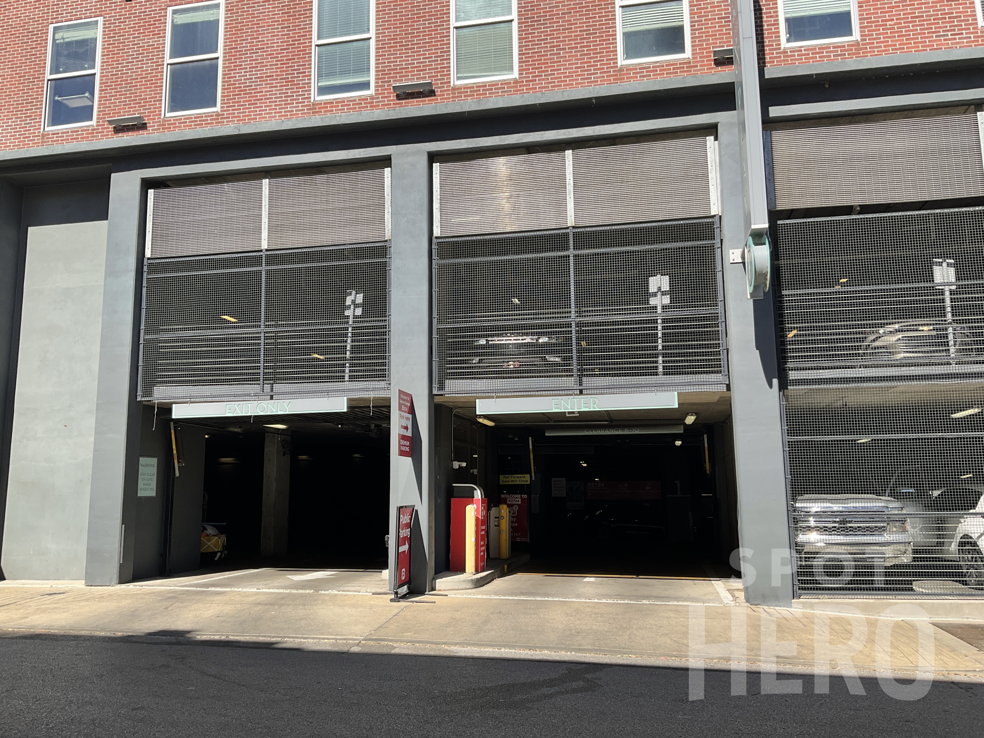 Photo of 106 Gayoso Ave. - (P2724) Garage