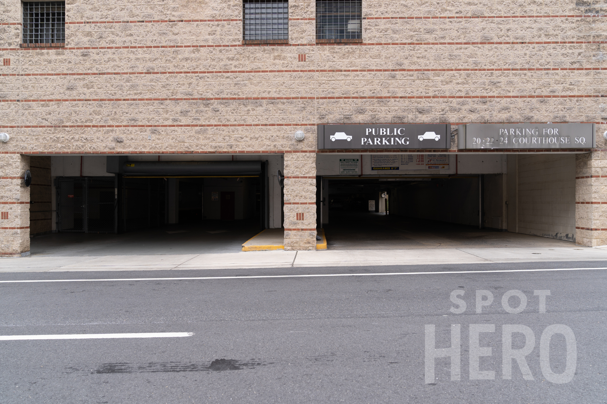 Photo of 109 E Middle Ln. (24 Courthouse Sq.) - Garage