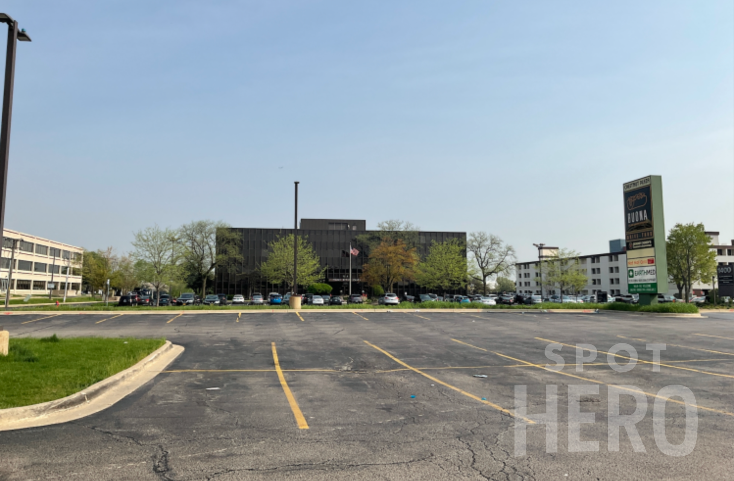 Photo of 1400 E Touhy Ave. - Shuttle - Uncovered Self Park