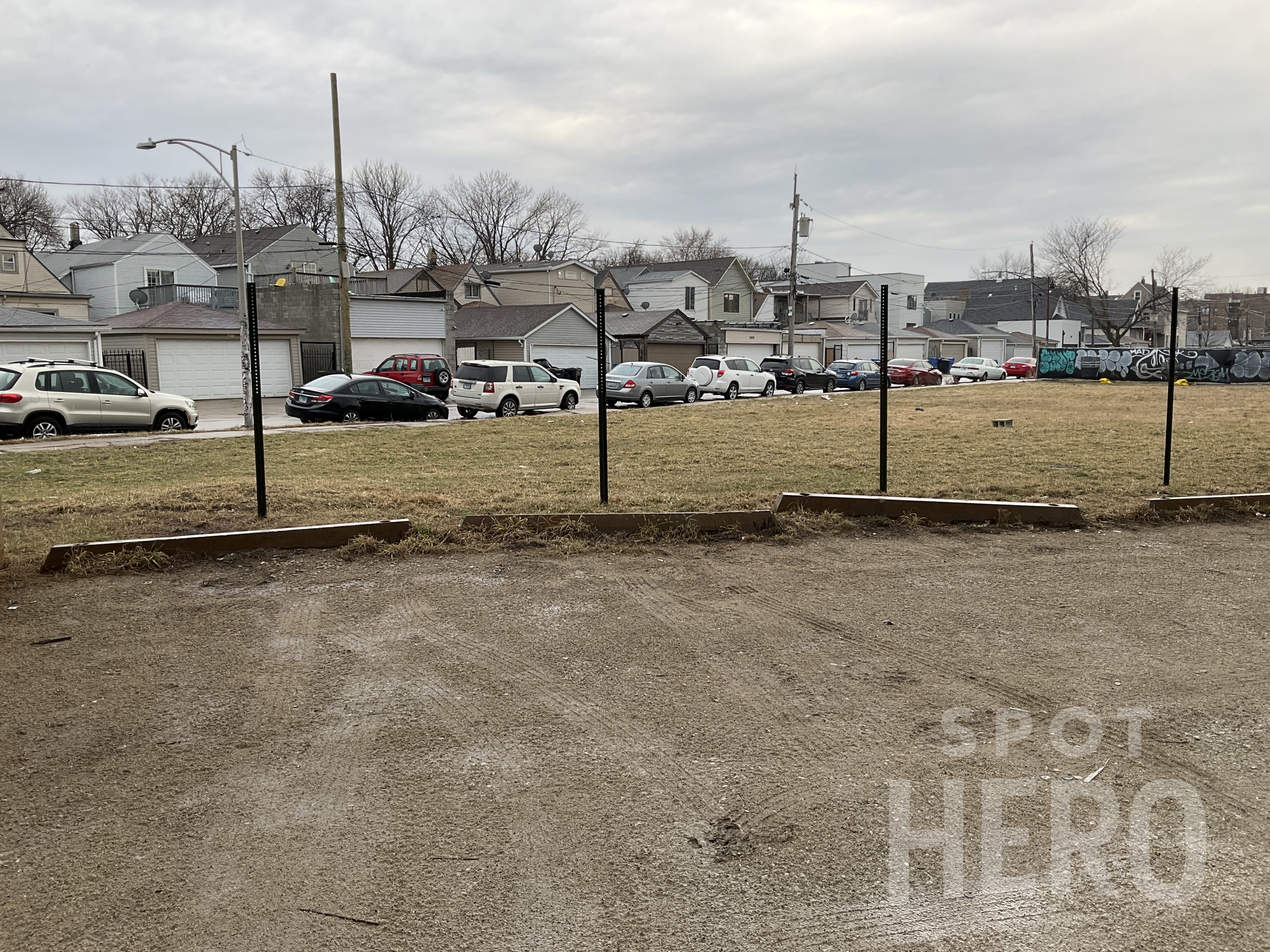 Photo of 2860 W Medill Ave. - Under EL Zone 51837